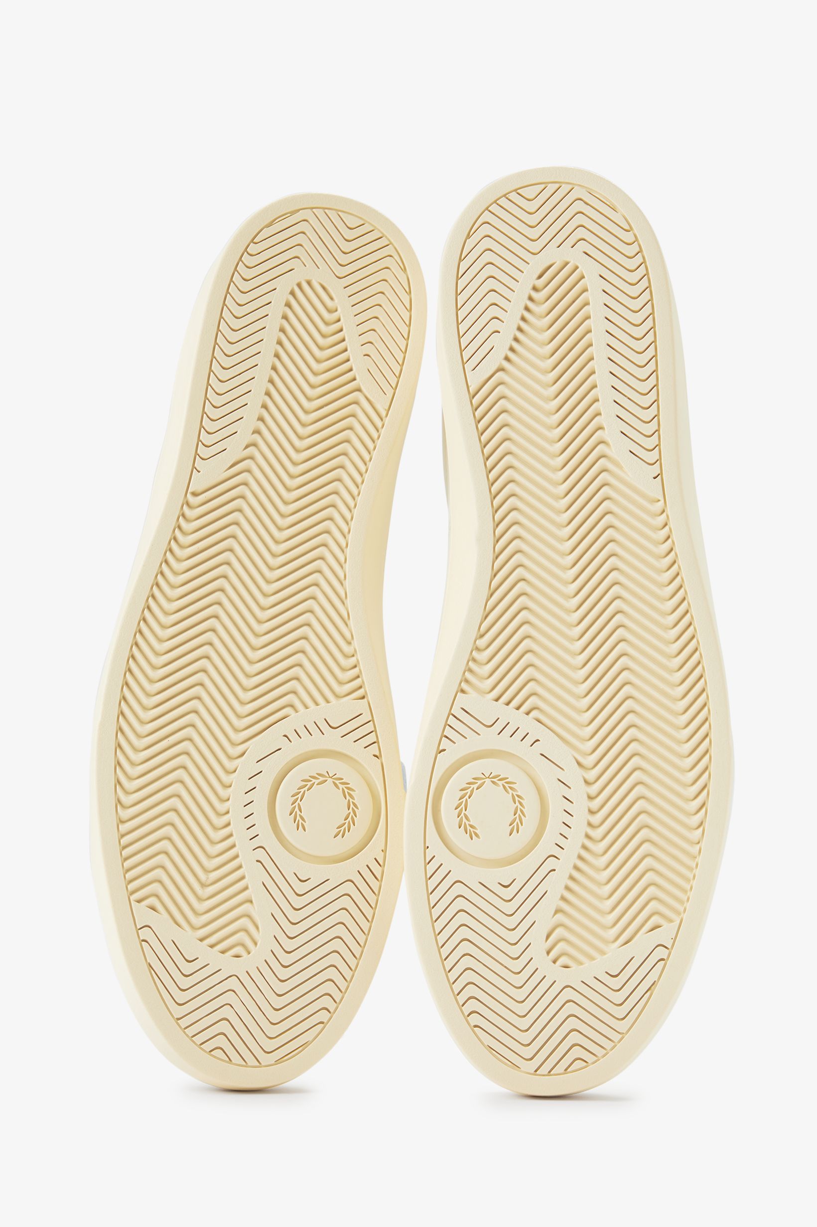 Sapatilhas Unissexo 'Spencer' em Pele Fred Perry Cru-4