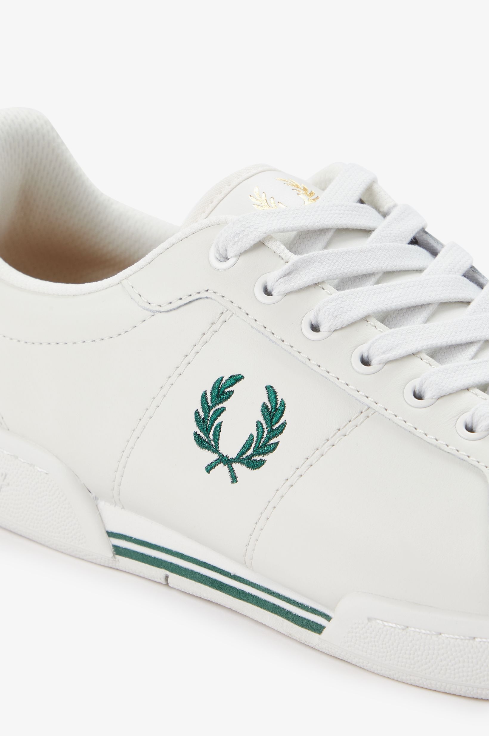Sapatilhas 'B722' em Pele Fred Perry Branco-6