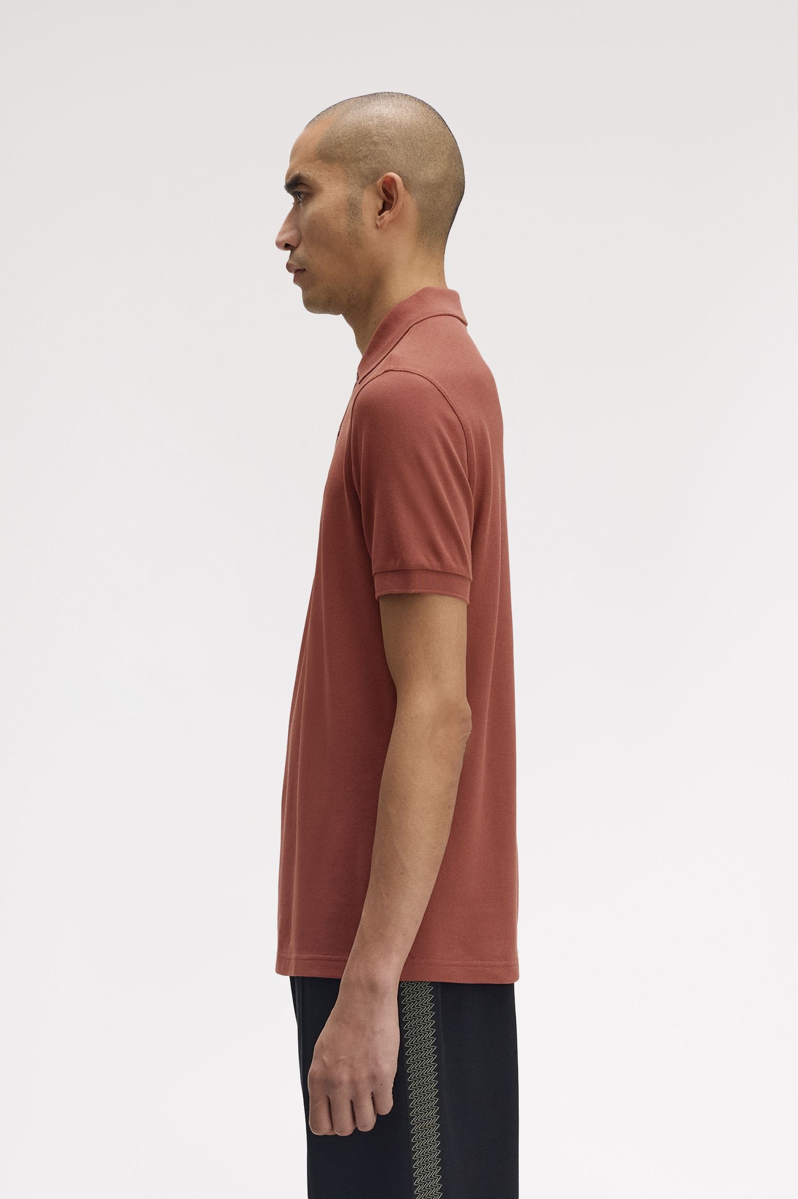 Polo Fred Perry 'M6000' Castanho-2