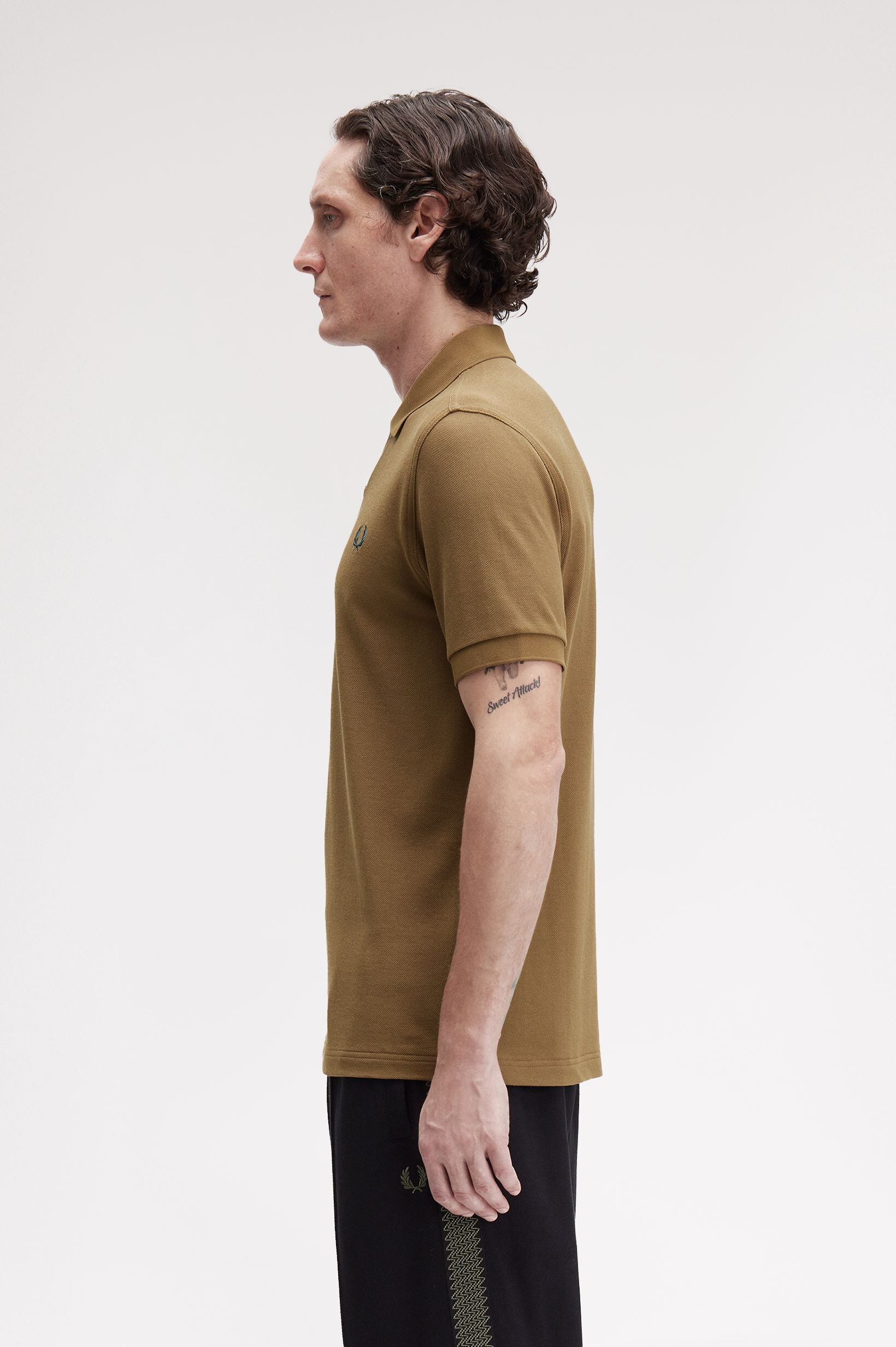 Polo Fred Perry 'M6000' Castanho-2