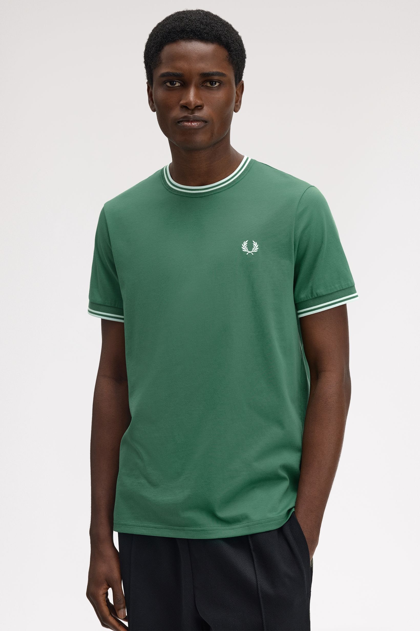 T-Shirt 'Twin Tipped' Verde-1
