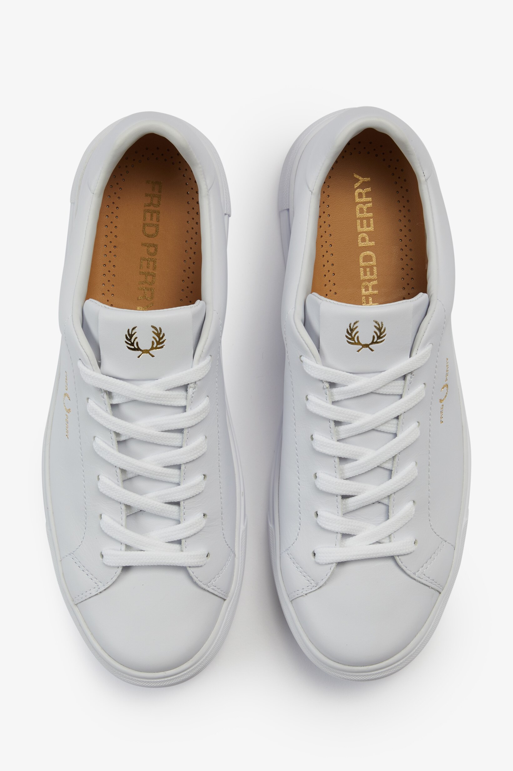 Sapatilhas Unissexo 'B71' em Pele Fred Perry Branco-2