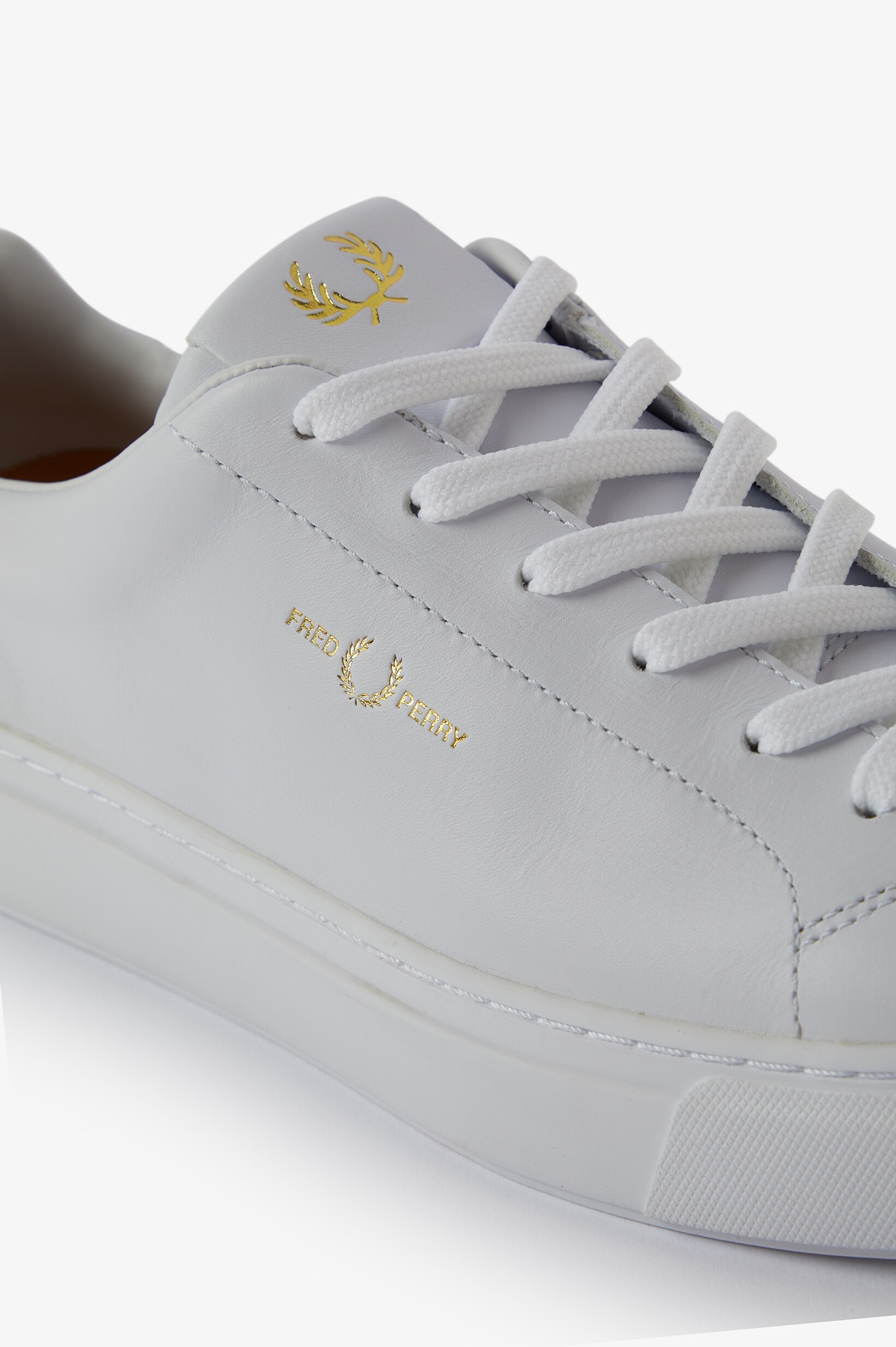 Sapatilhas Unissexo 'B71' em Pele Fred Perry Branco-6