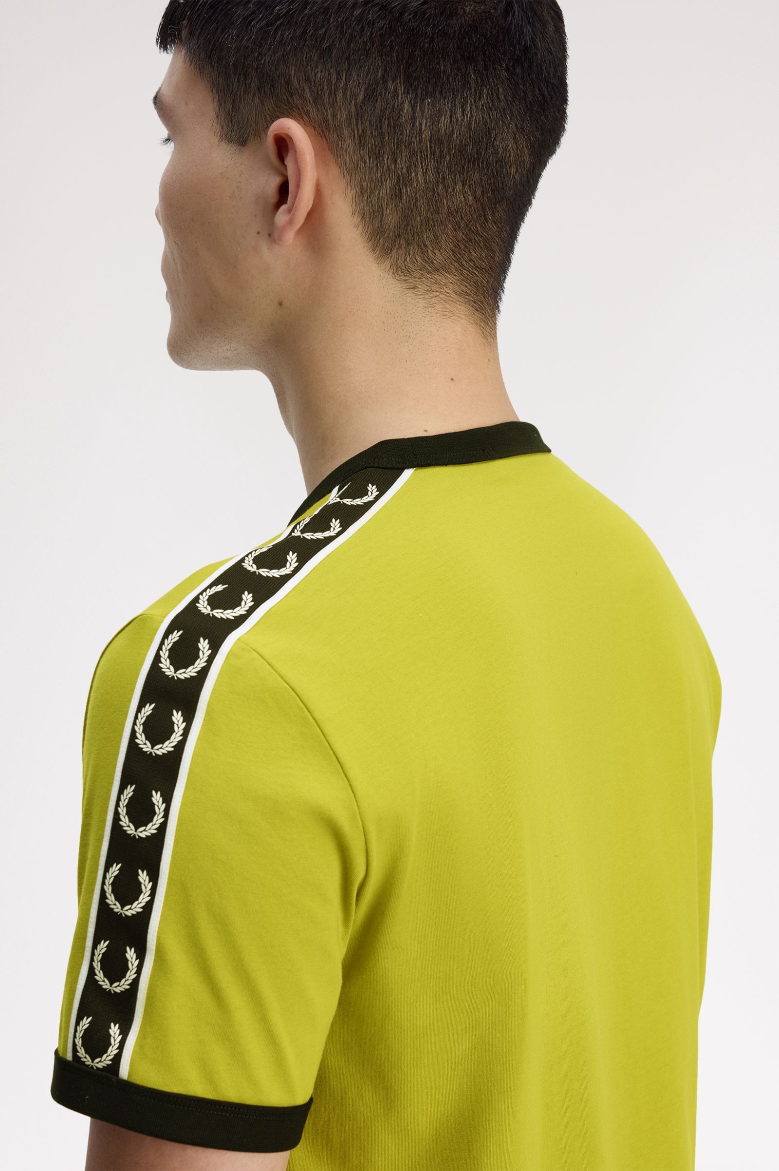 T-Shirt com Logo na Manga Curta 'Contrast Tape Ringer' Amarelo-2