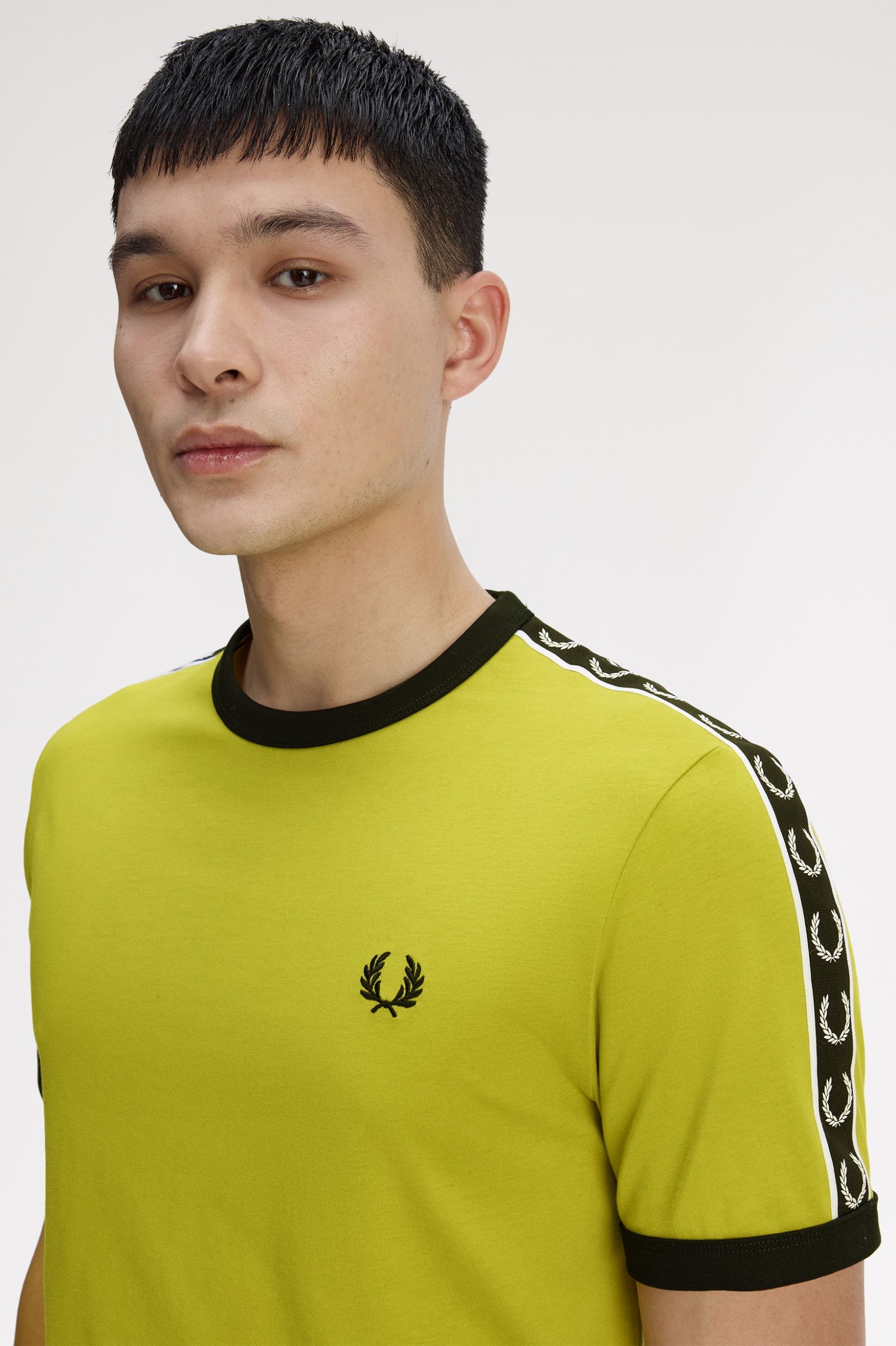 T-Shirt com Logo na Manga Curta 'Contrast Tape Ringer' Amarelo-3