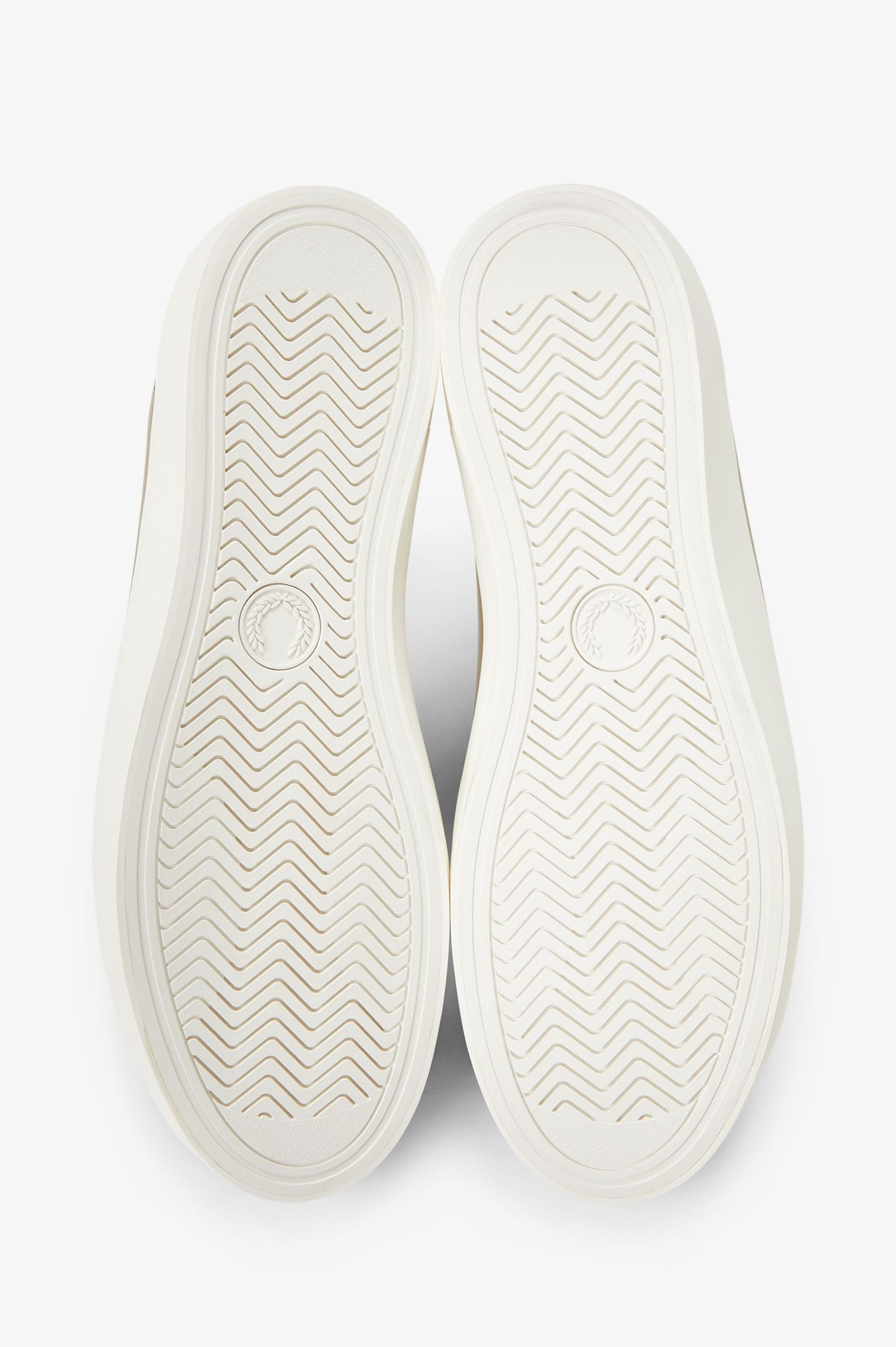 Sapatilhas 'Baseline' em Pele Fred Perry Castanho-claro-4