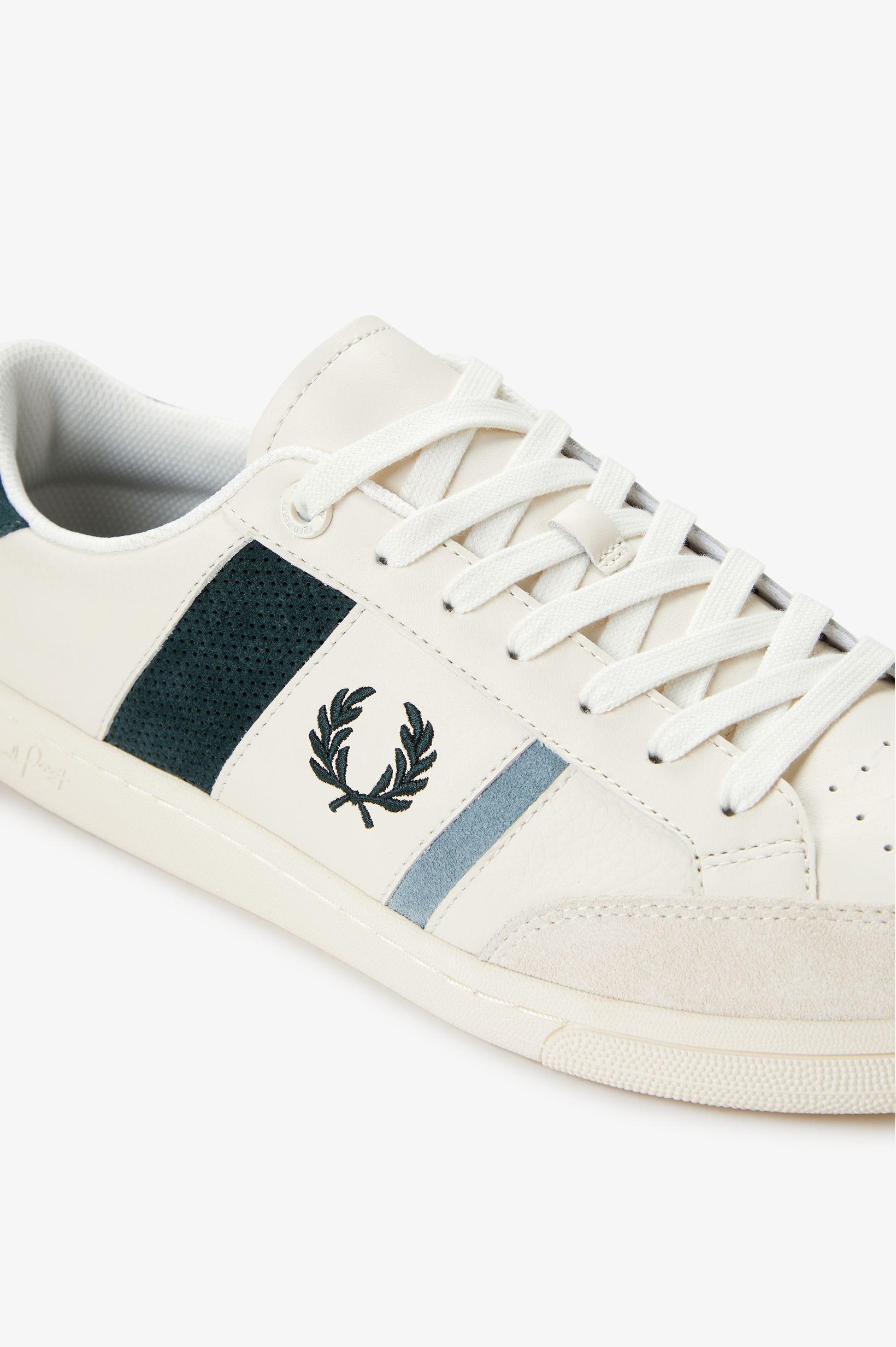 Sapatilhas 'B725' em Pele Fred Perry Cru-6