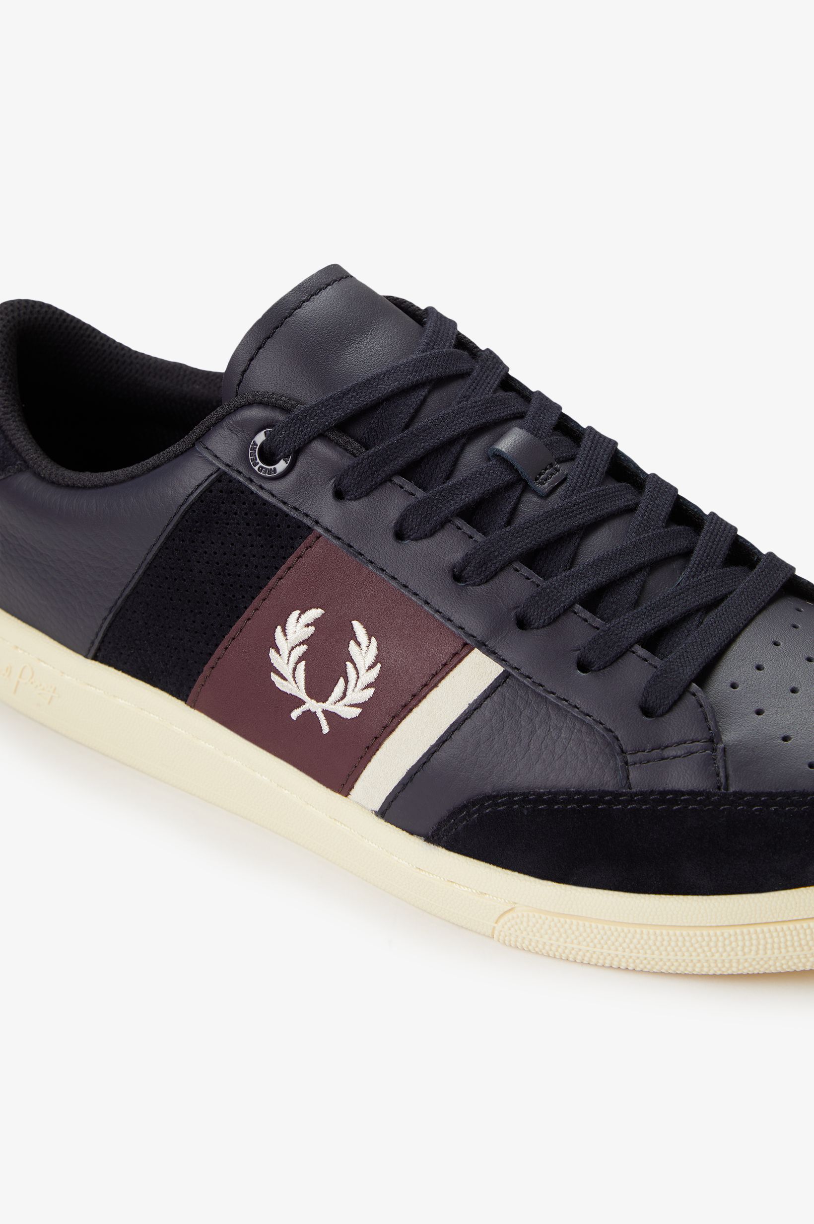 Sapatilhas 'B725' em Pele Fred Perry Azul-marinho-6