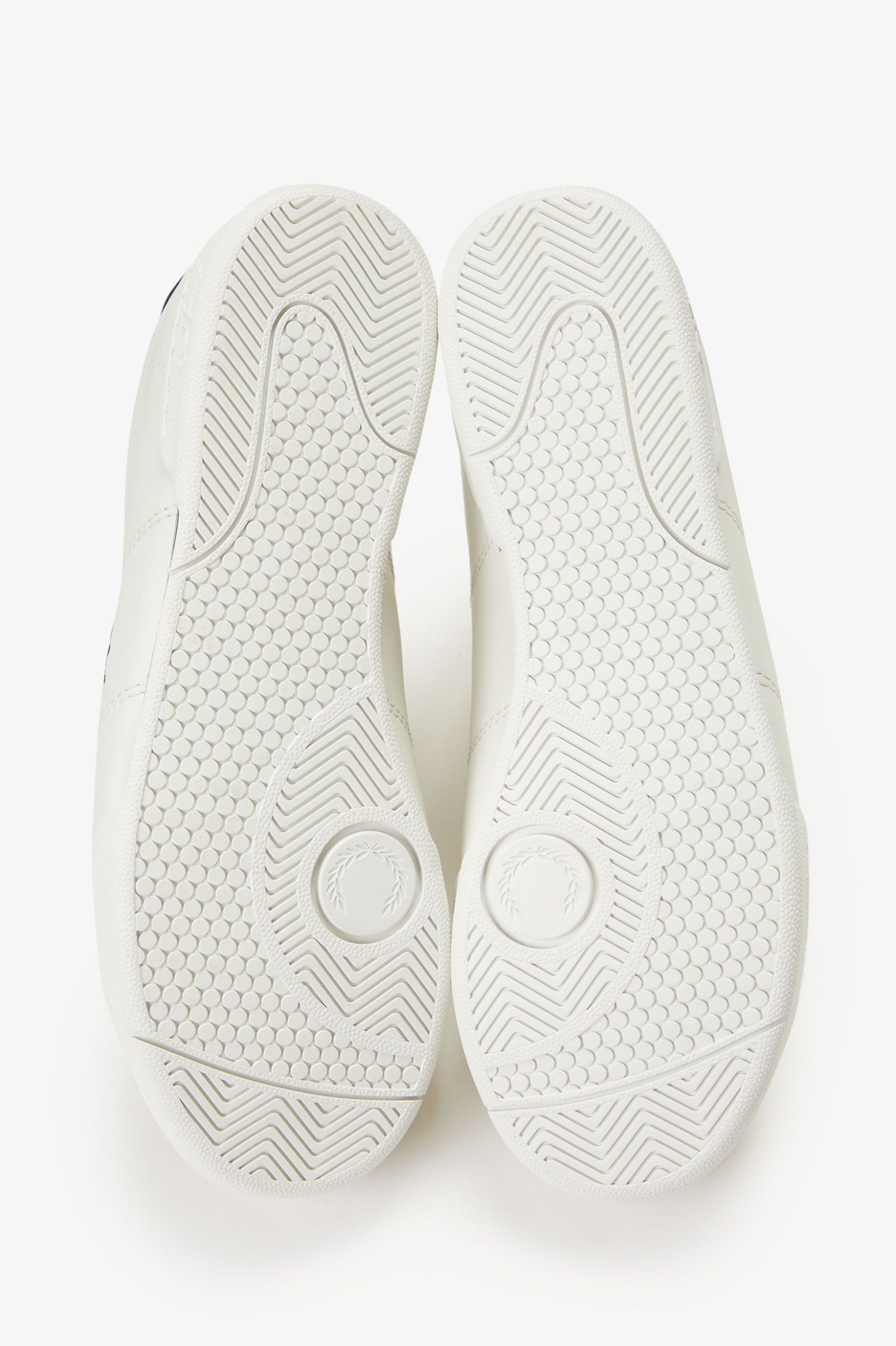 Sapatilhas 'B722' em Pele Fred Perry Pérola-4