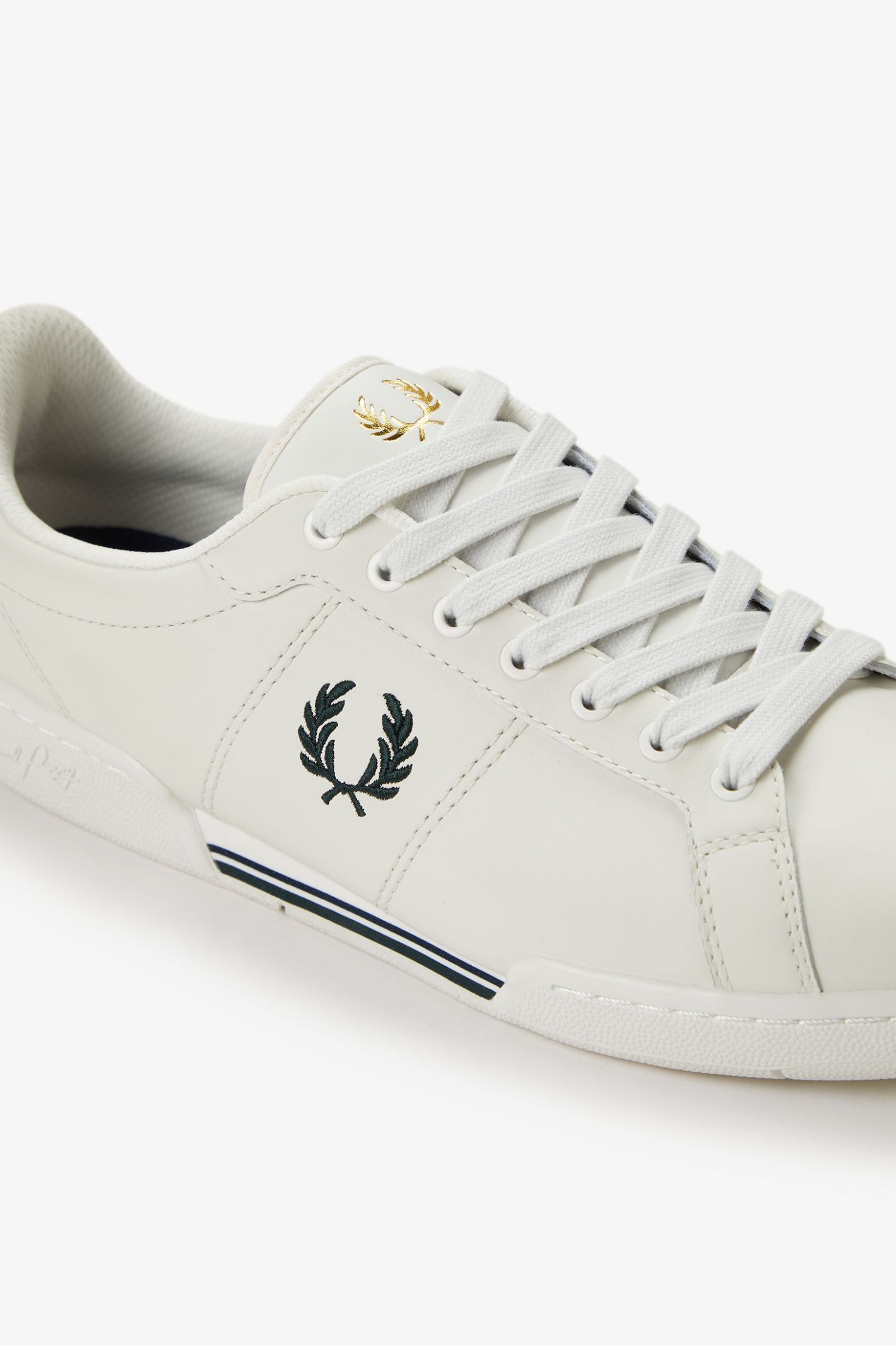 Sapatilhas 'B722' em Pele Fred Perry Pérola-6