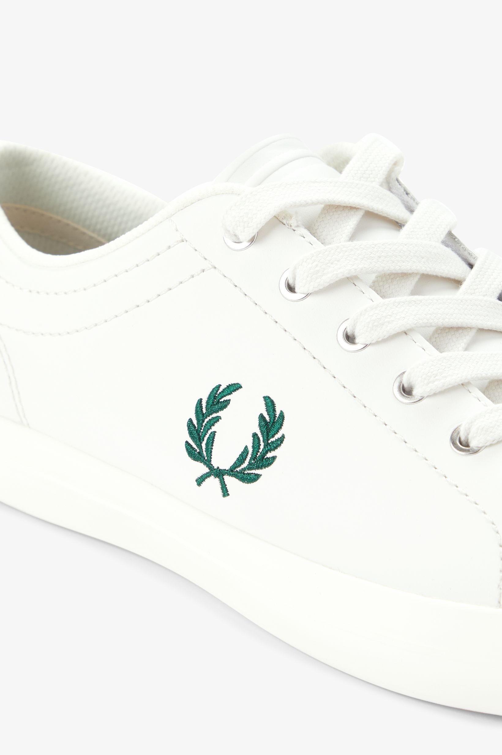 Sapatilhas 'Baseline' em Pele Fred Perry Branco-6