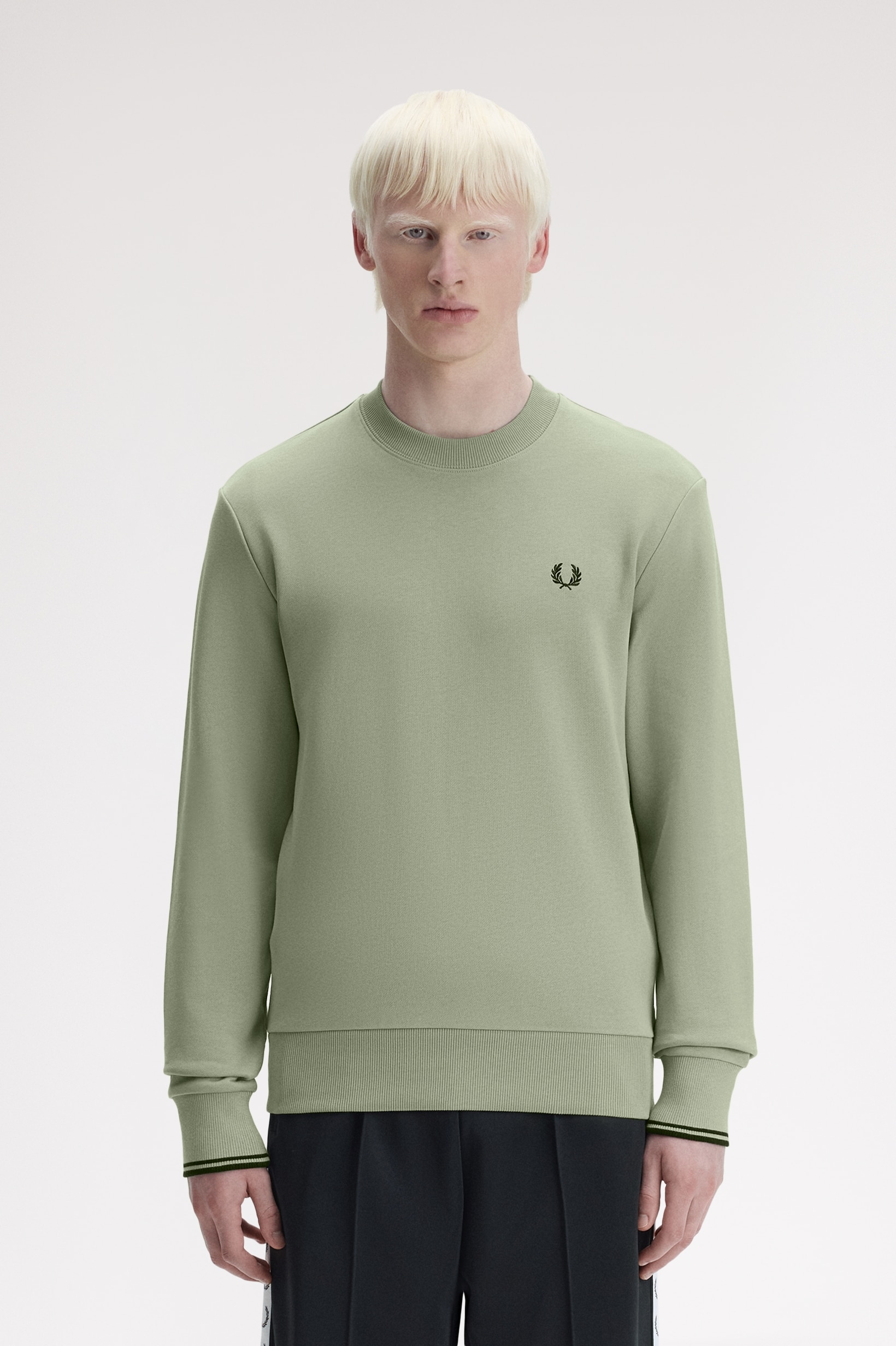 Sweatshirt Gola Redonda Verde-claro-1