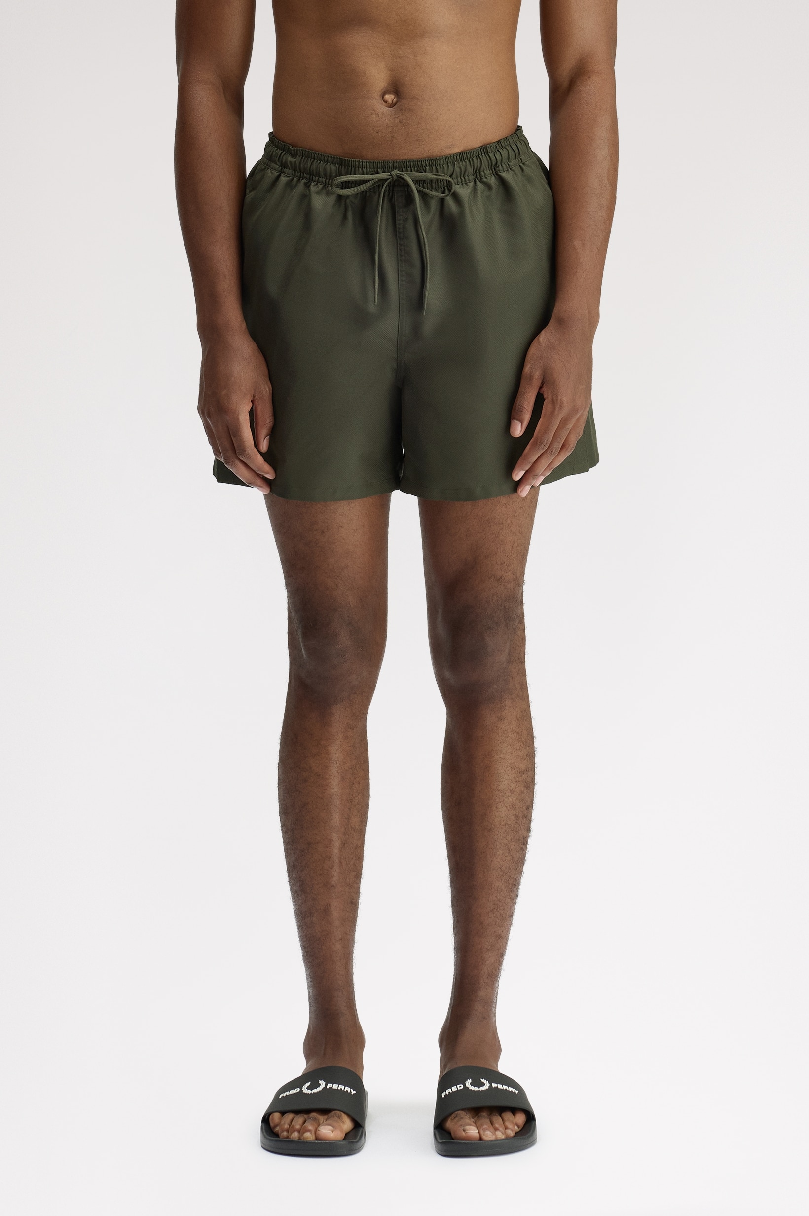 Imagem 0 de Calções de Banho em verde-escuro 'Fred Perry'