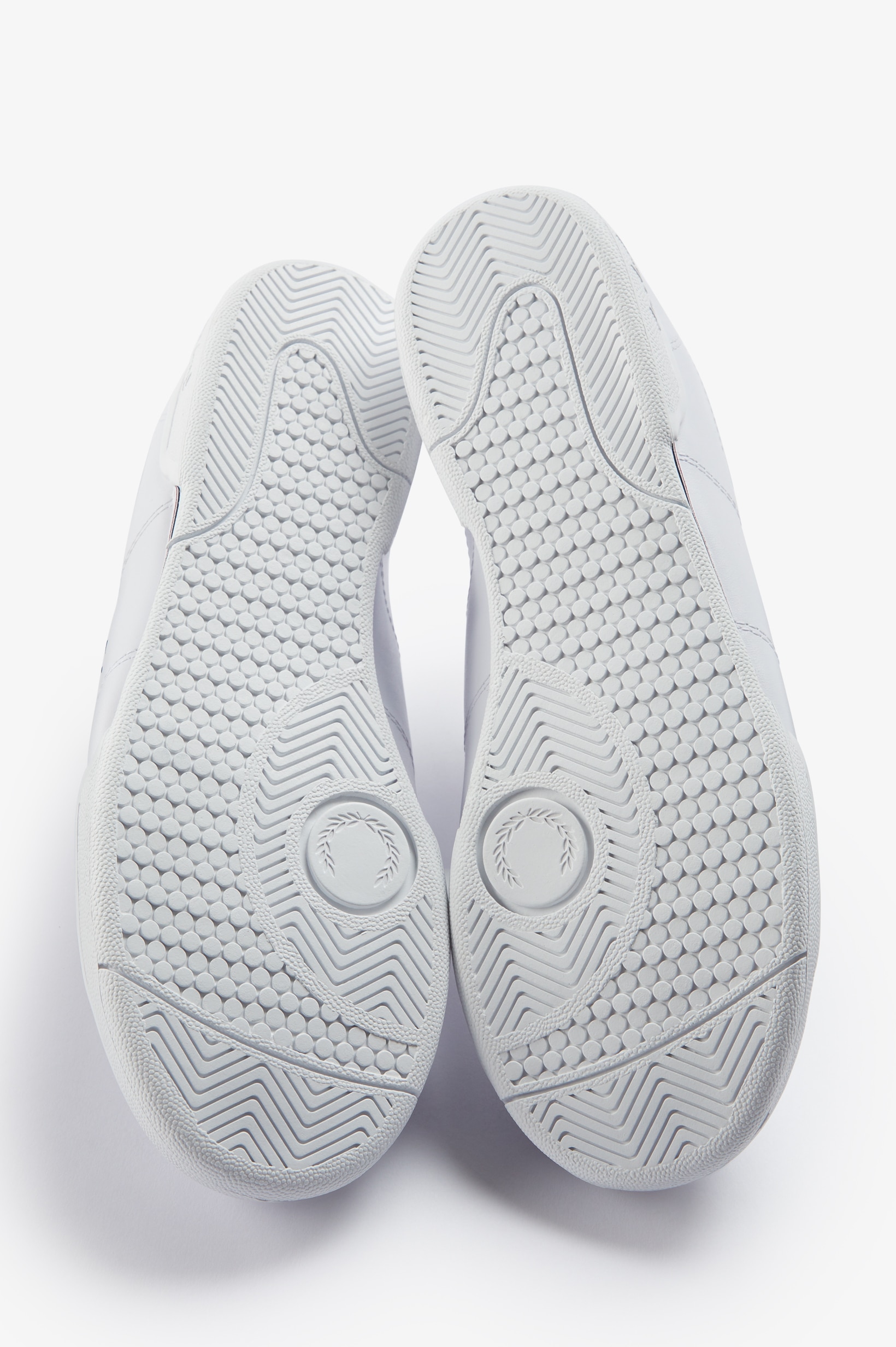 Sapatilhas 'B722' em Pele Fred Perry Branco-4