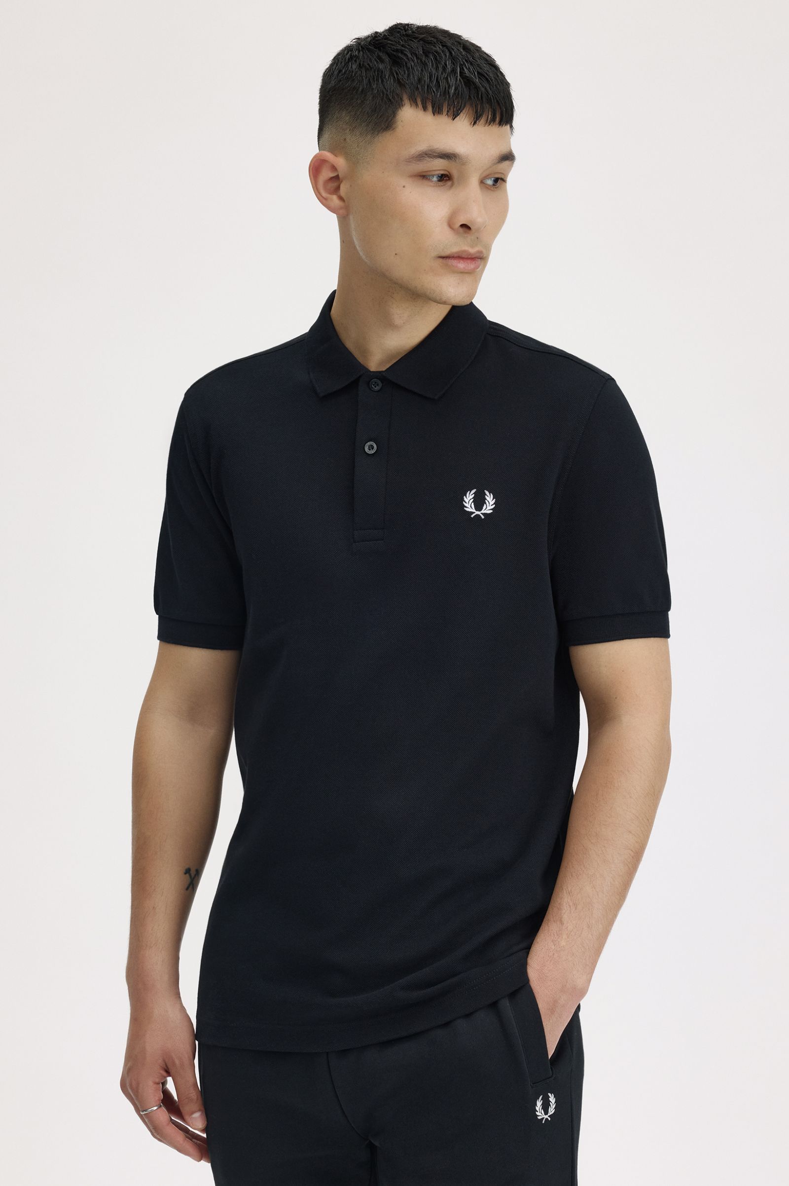 Polo Fred Perry 'M6000' Preto-1