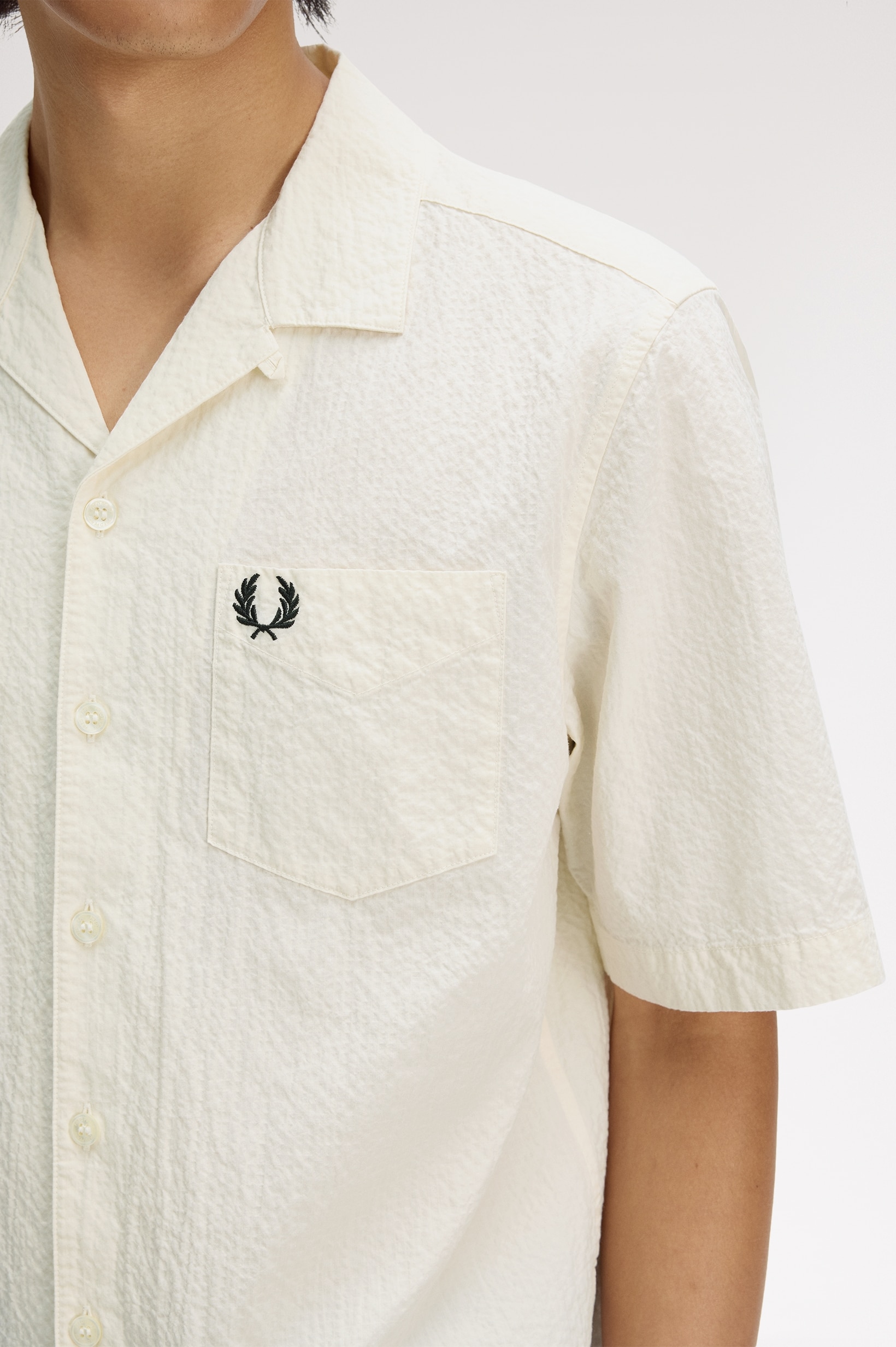 Camisa com Colarinho Plano Cru-3