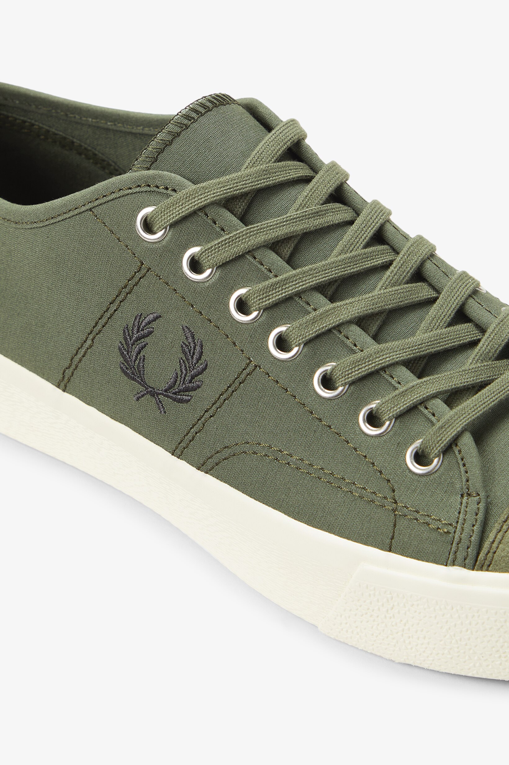 Sapatilhas Fred Perry 'Hughes Canvas Plimsoll' Verde-6