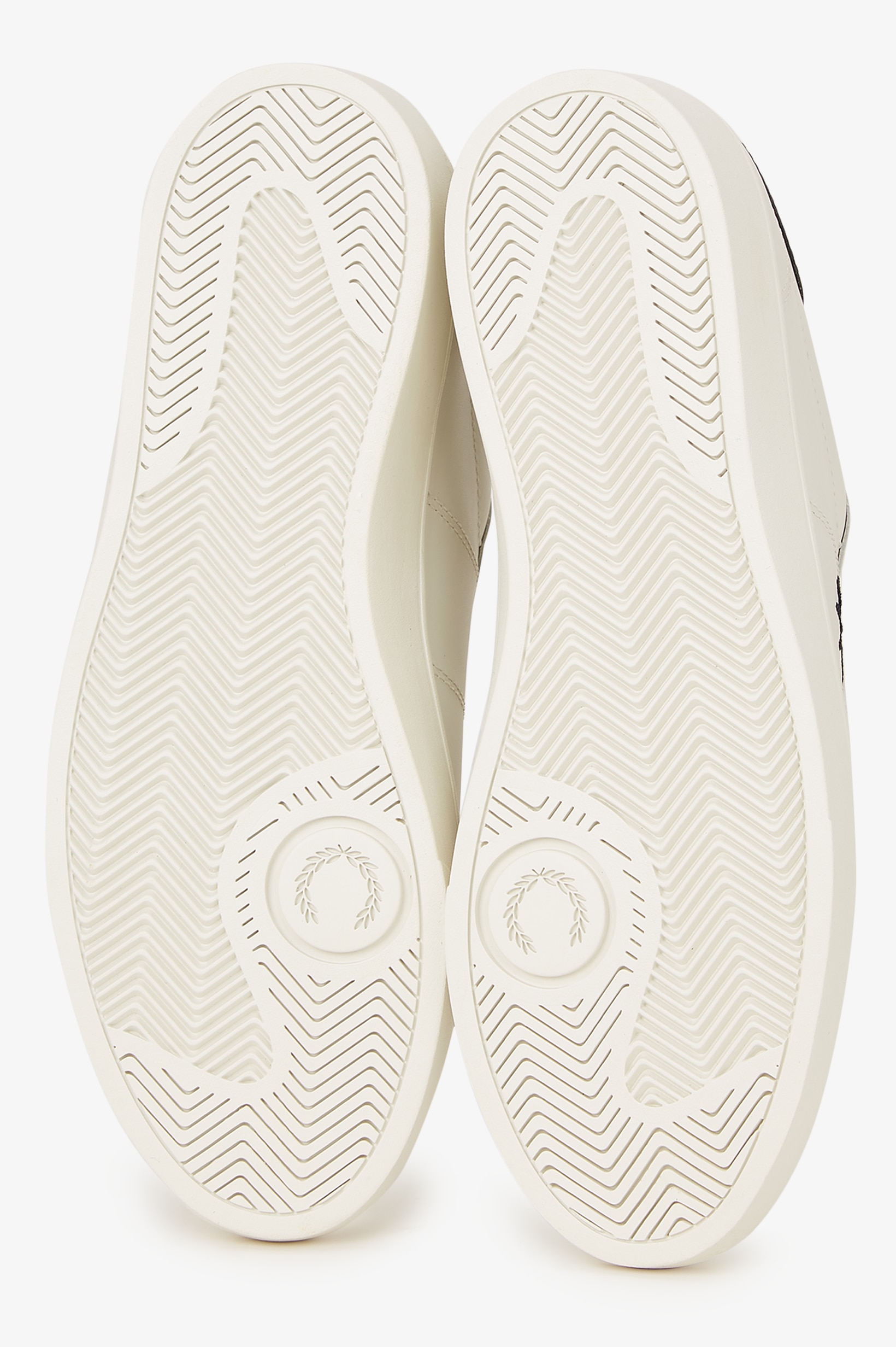 Sapatilhas Unissexo 'Spencer' em Pele Fred Perry Pérola-4