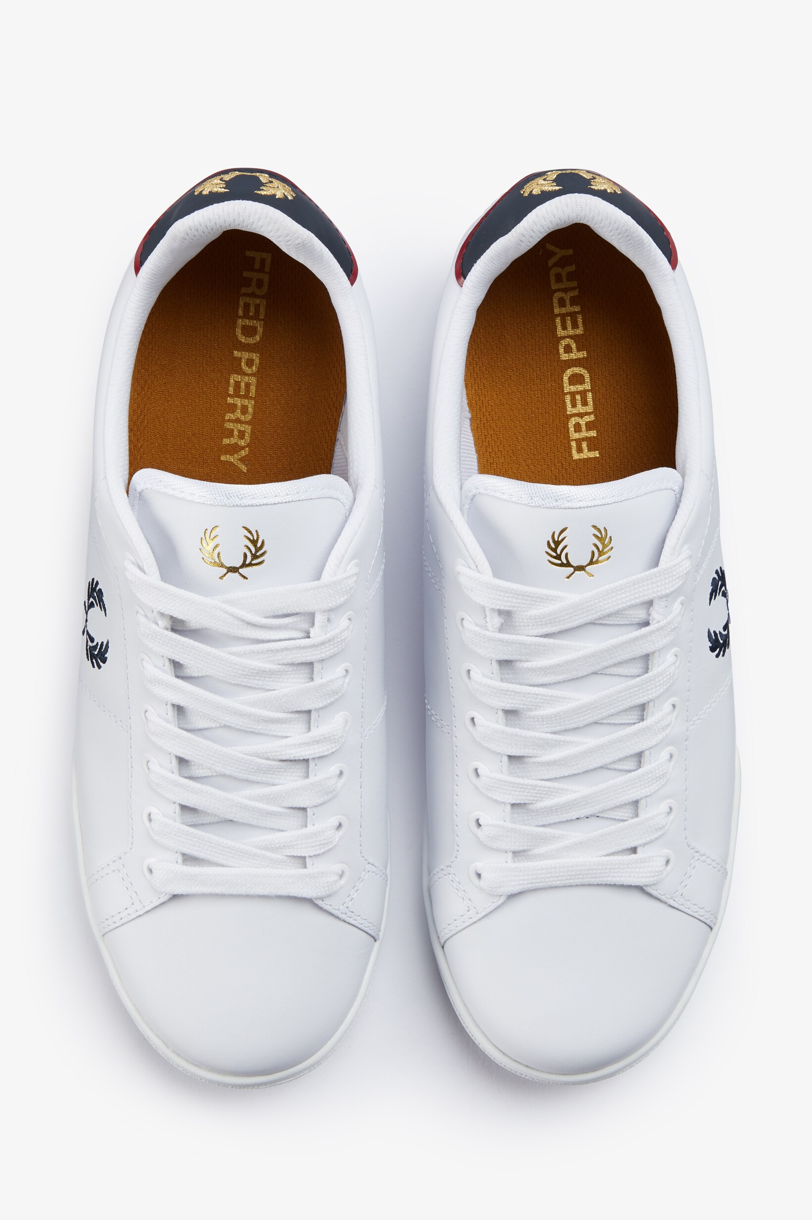 Sapatilhas 'B722' em Pele Fred Perry Pérola-2