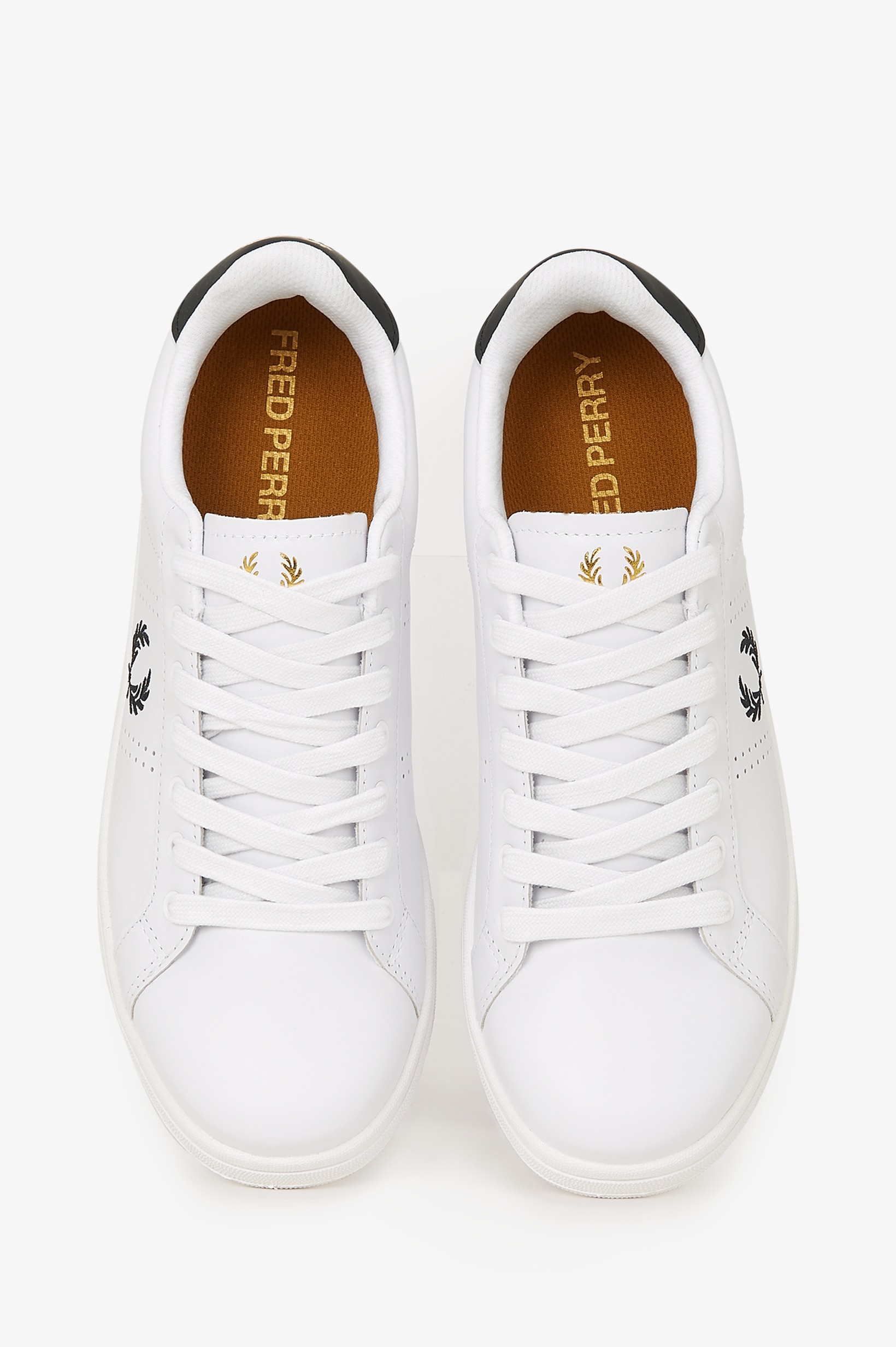 Sapatilhas Unissexo 'B721' em Pele Fred Perry Branco-2