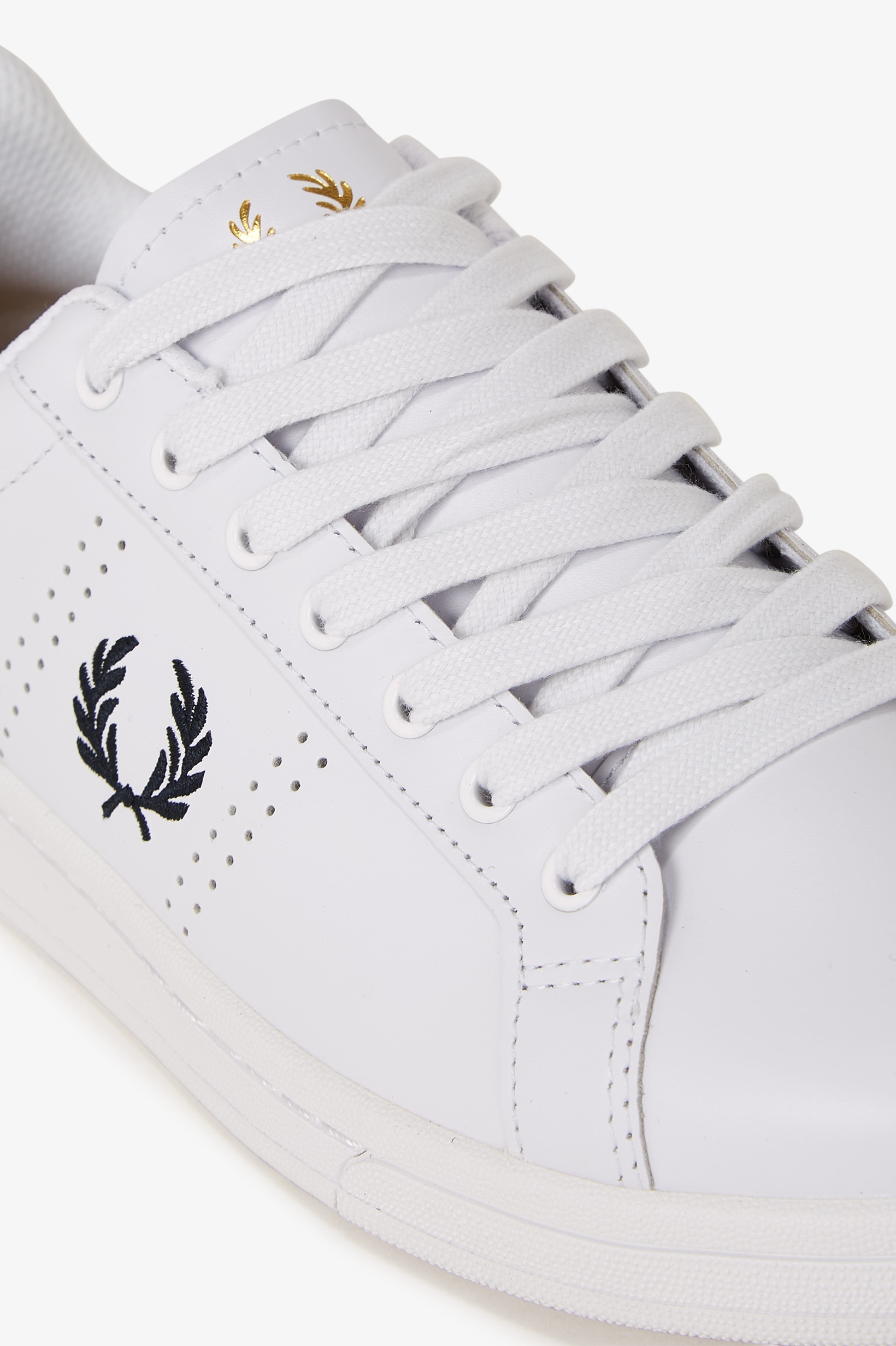 Sapatilhas Unissexo 'B721' em Pele Fred Perry Branco-6