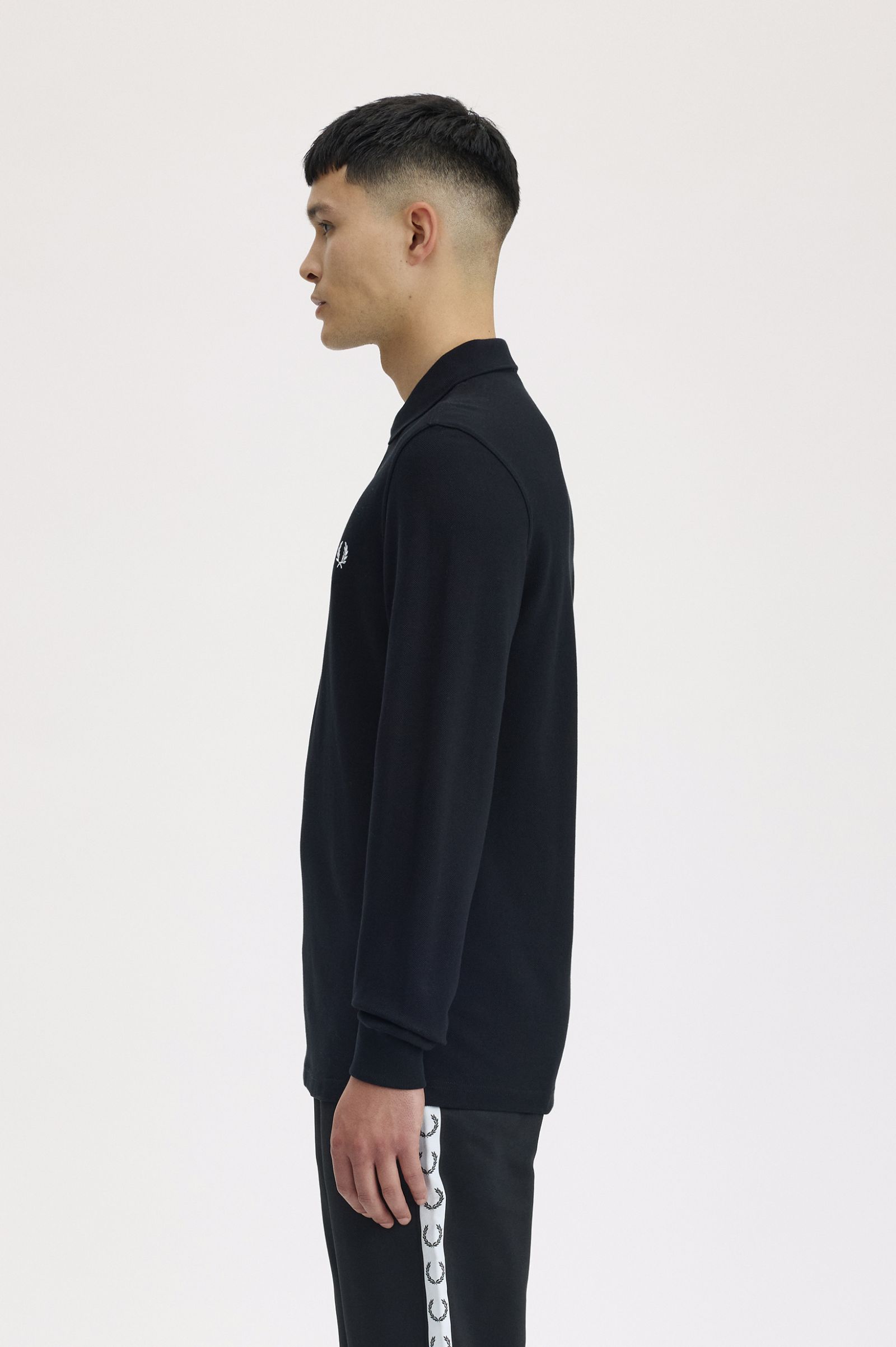 Polo 'Fred Perry' de Manga Comprida Preto-2