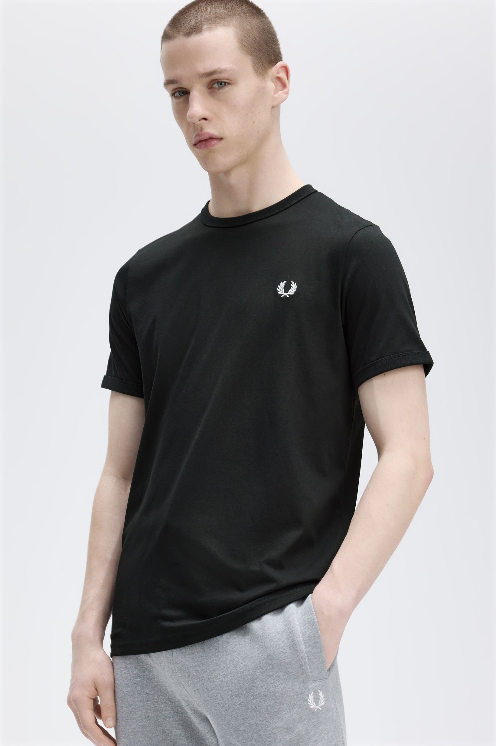 T-Shirt 'Ringer' Preto-2