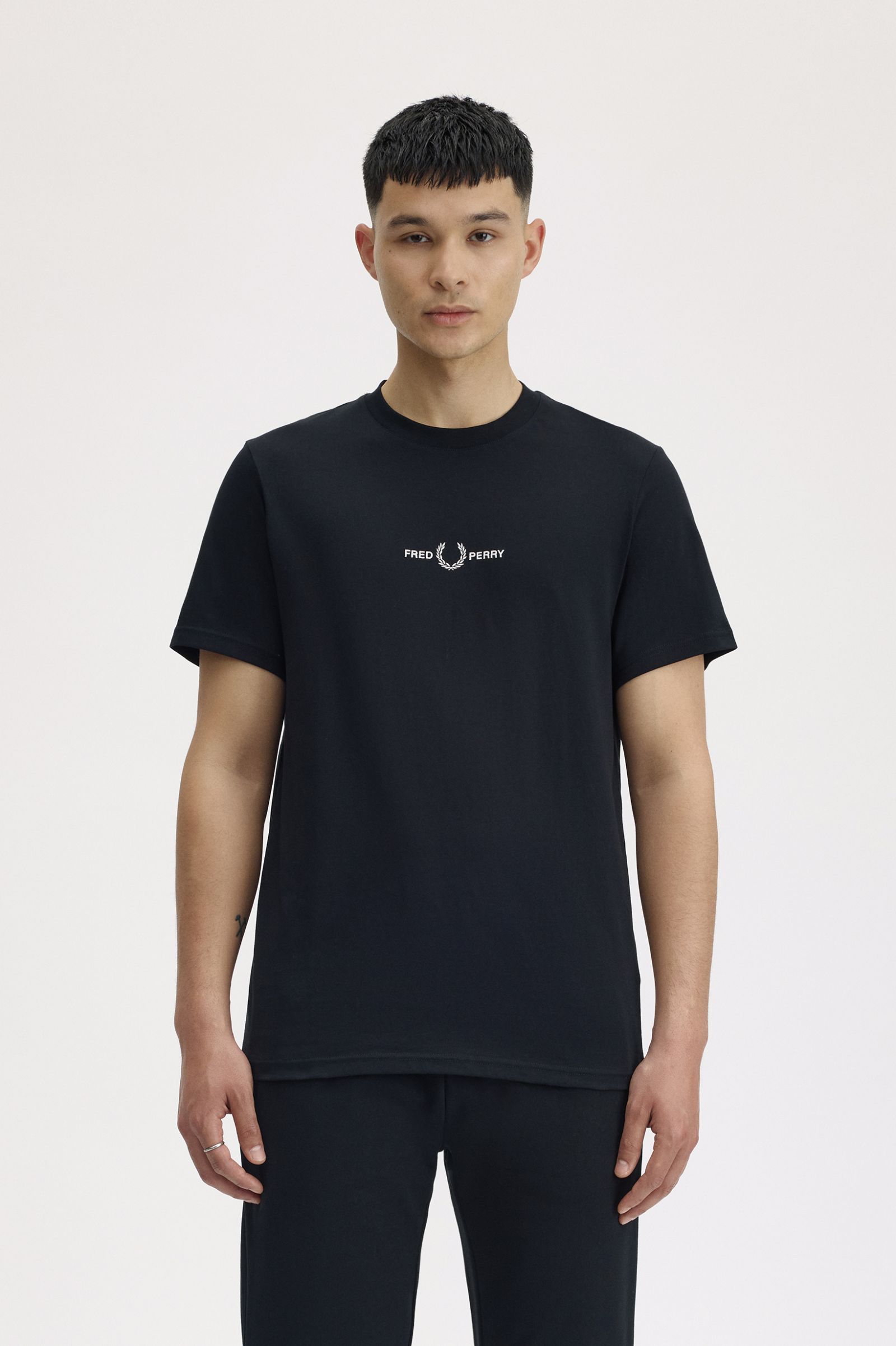 Imagem 0 de T-Shirt com Bordado