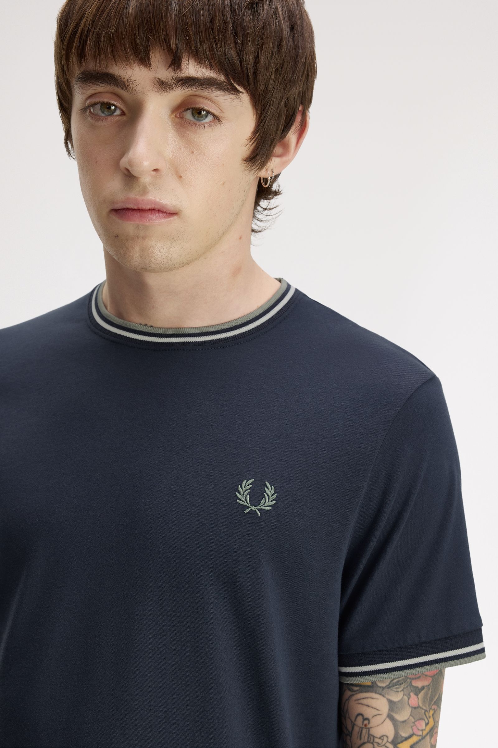 T-Shirt 'Twin Tipped' em Azul Azul-3