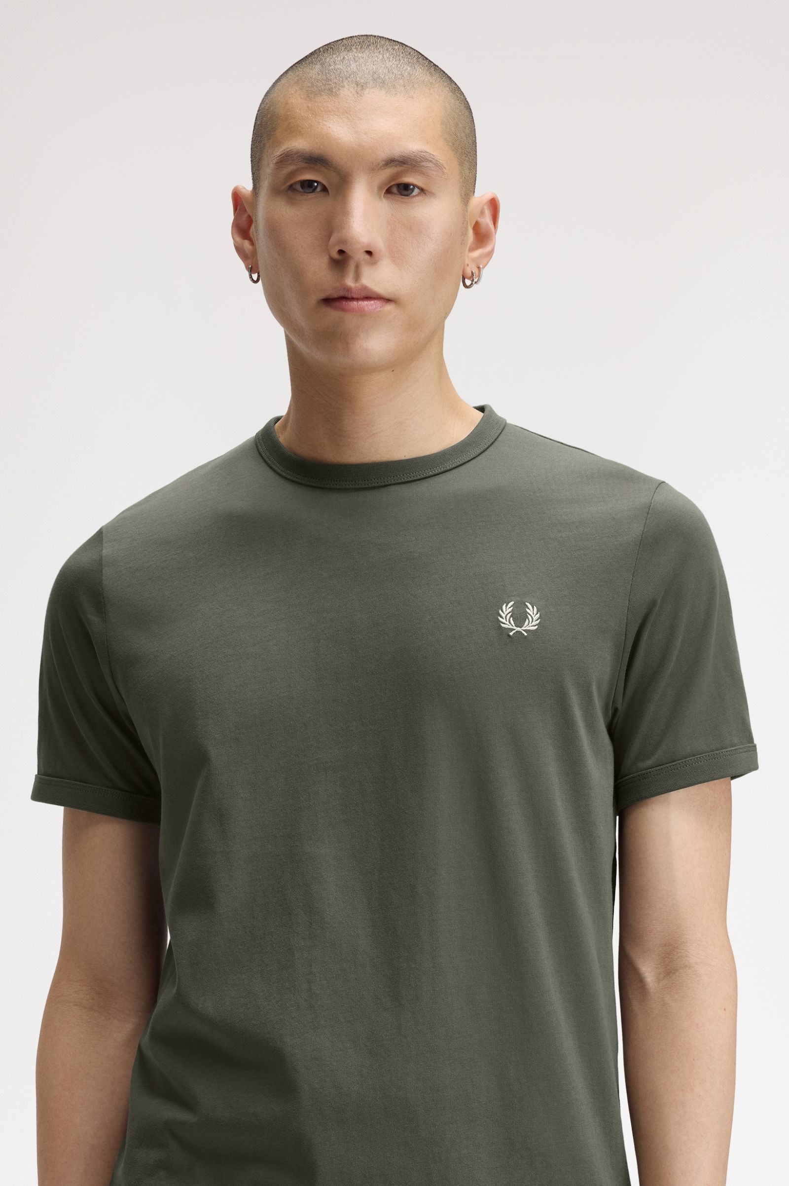 T-Shirt 'Ringer' em Verde Verde-2