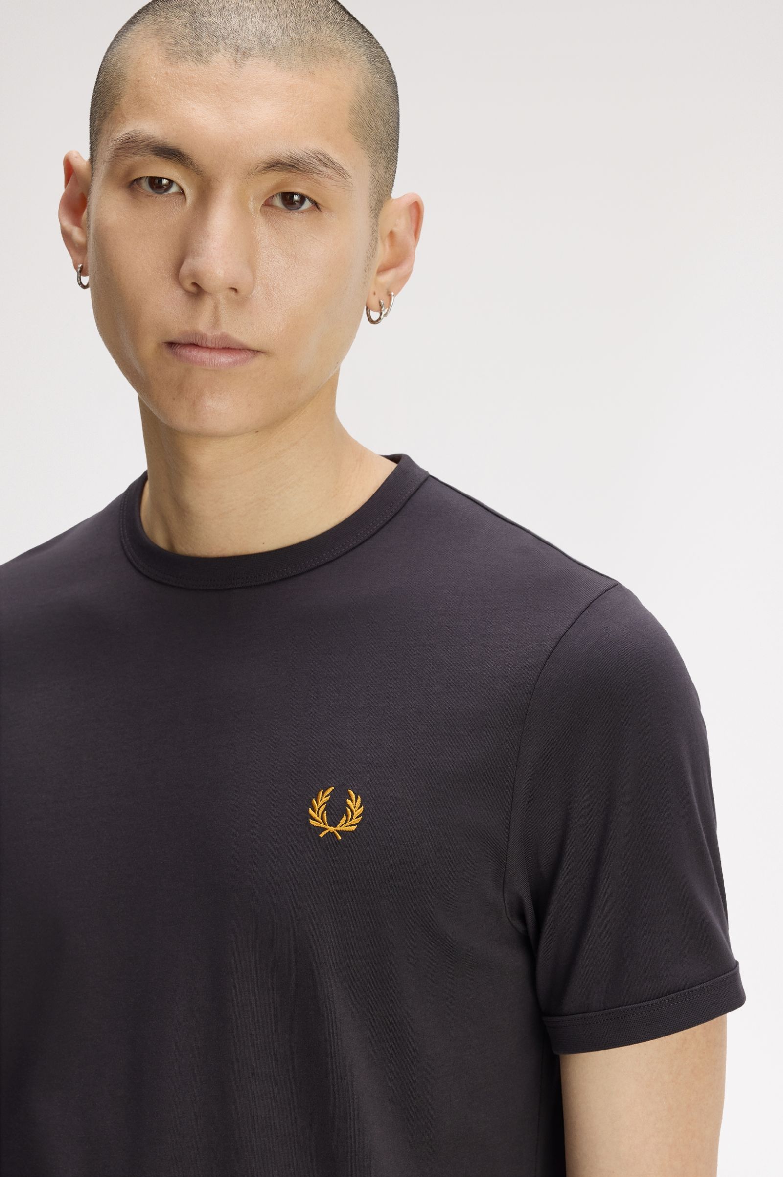 T-Shirt 'Ringer' em Cinzento Cinzento-3