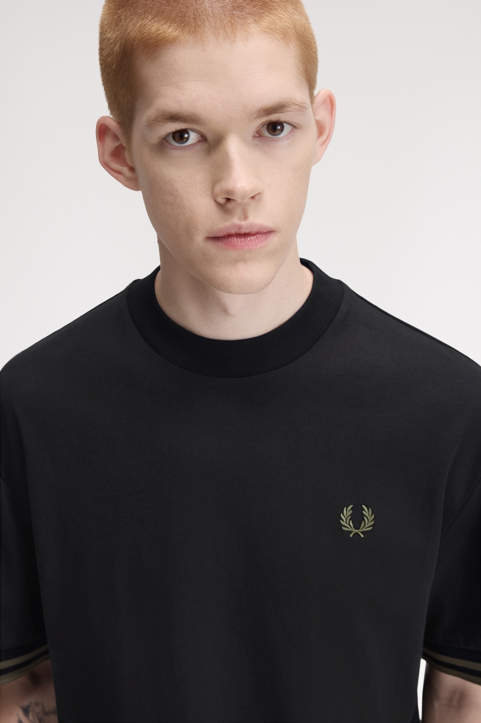 T-shirt 'Bold Tipped' em Preto Preto-3
