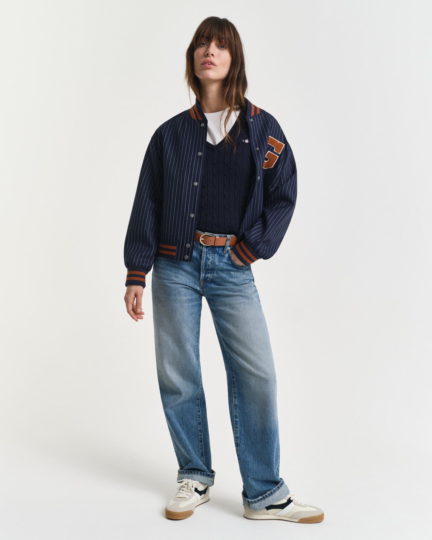 Imagem 0 de Camisola de Malha Entrançada e Gola em V