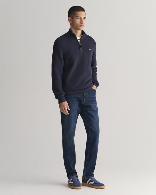 Imagem 0 de Jeans Slim com Detalhe de Patch e Cintura Média