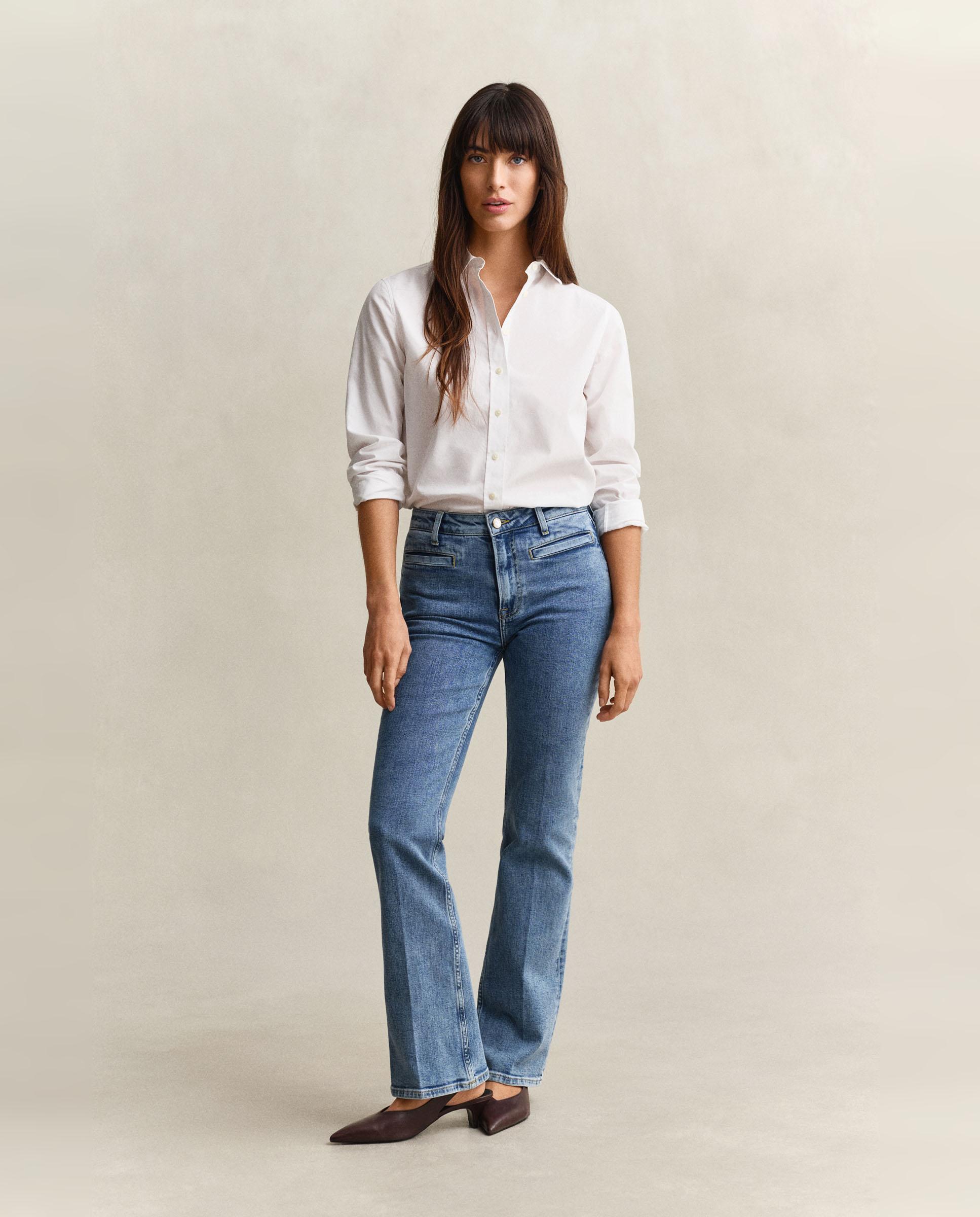 Imagem 0 de Jeans À Boca de Sino com Monograma de Cintura Subida