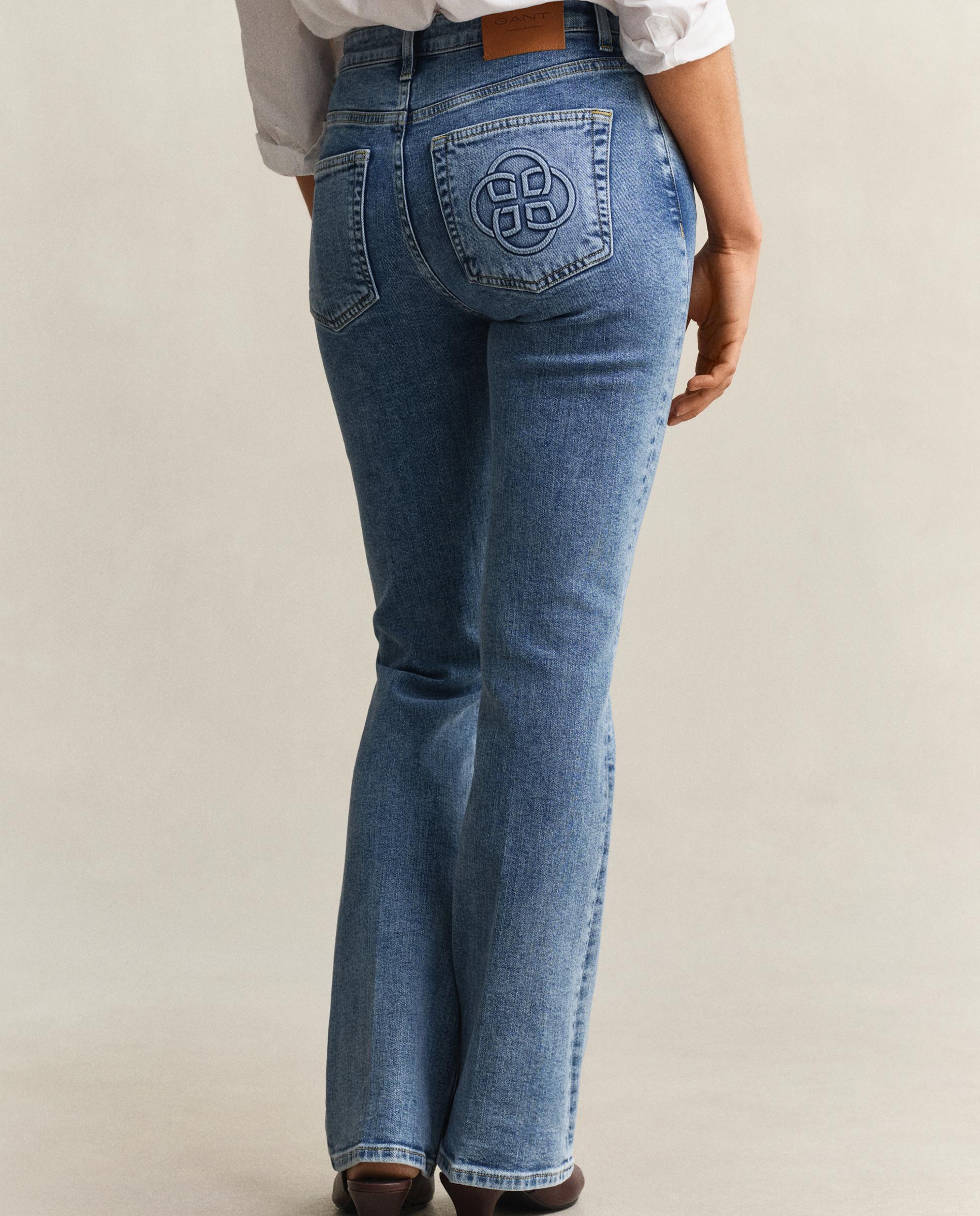Jeans À Boca de Sino com Monograma de Cintura Subida Azul-2