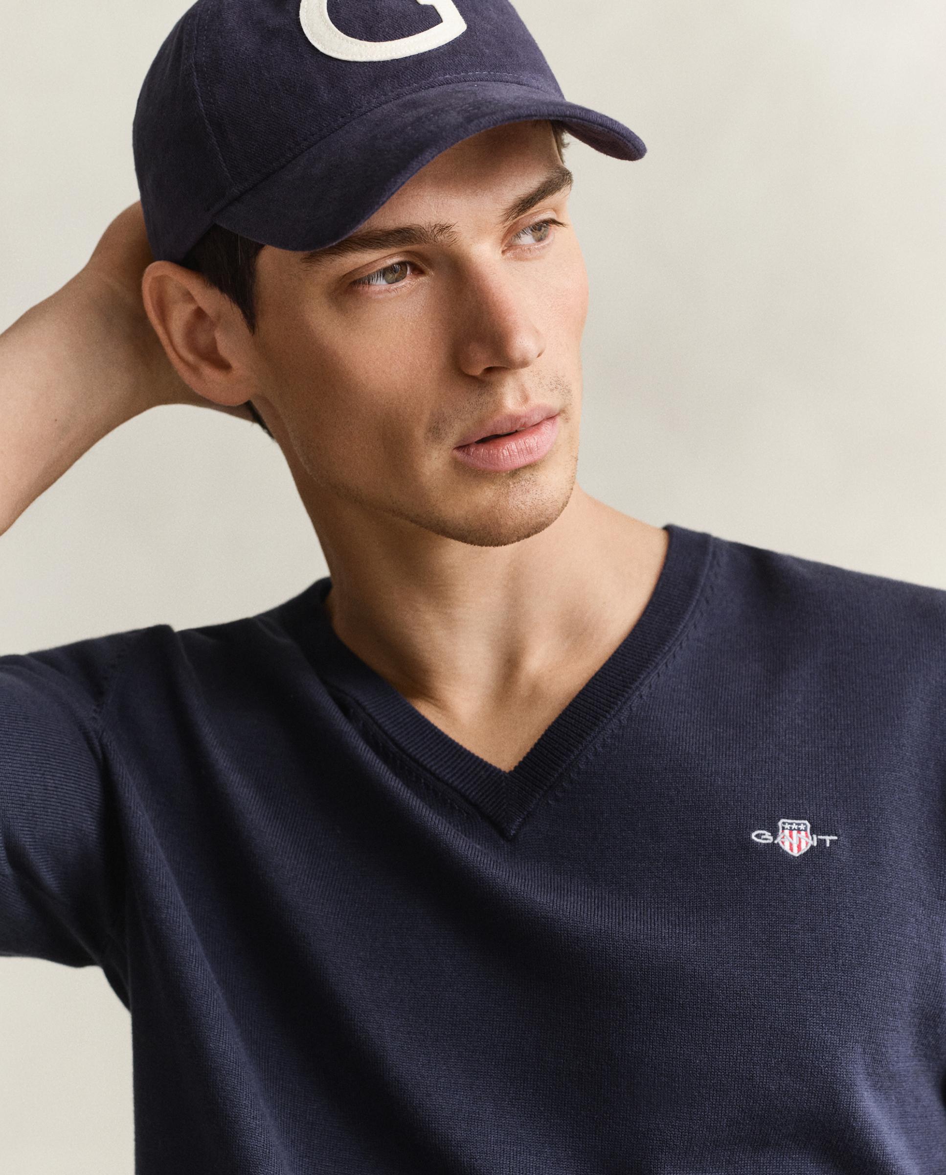 Camisola de Gola em V com Logo Gant no Peito Azul-escuro-2