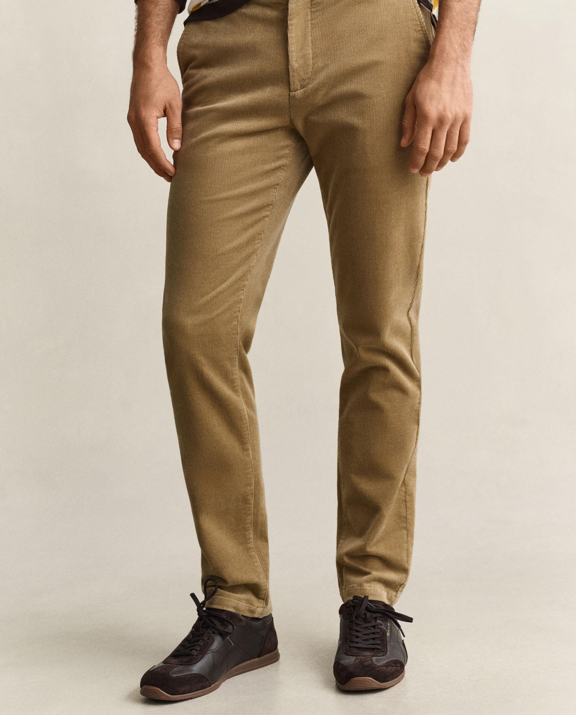 Calças Chino de Corte Slim com Bolsos Posteriores com Debrum Castanho-2