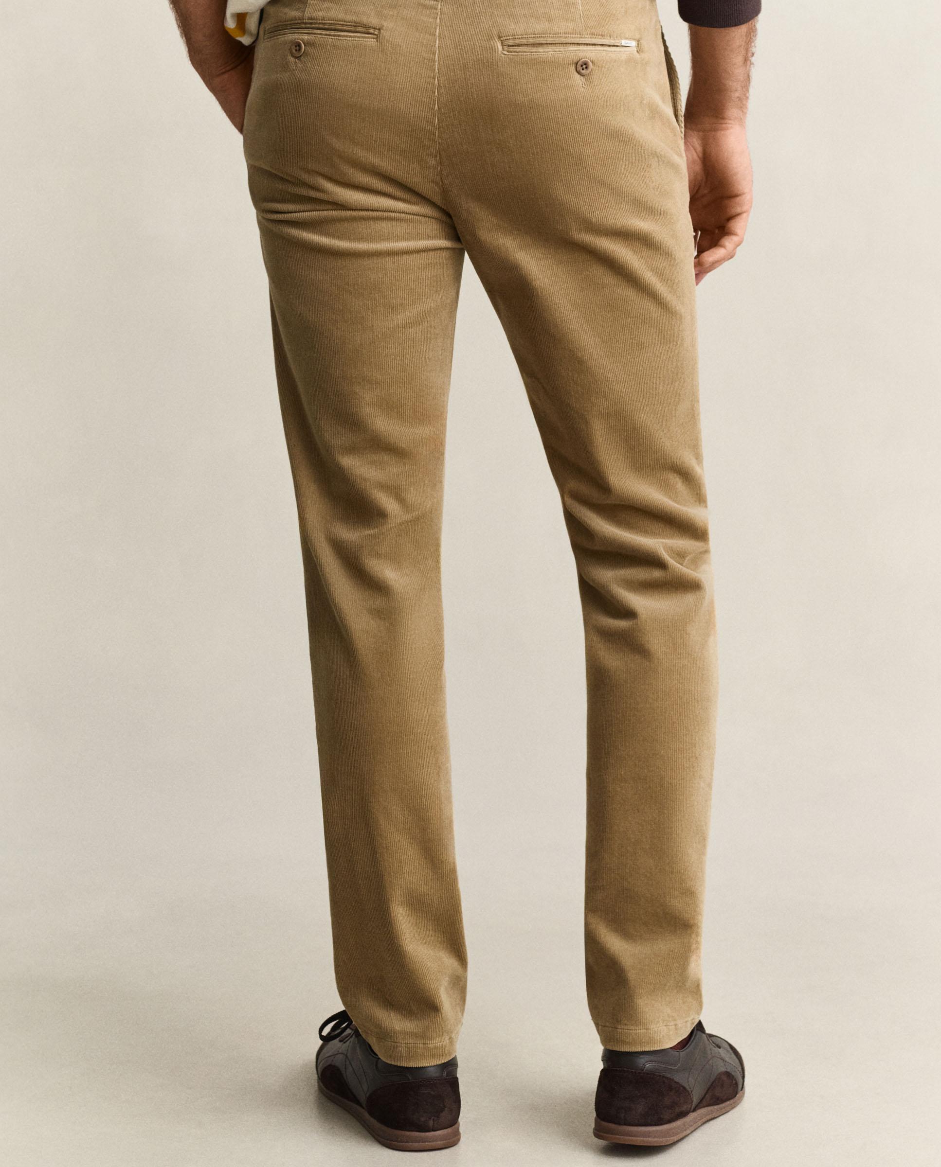 Calças Chino de Corte Slim com Bolsos Posteriores com Debrum Castanho-3