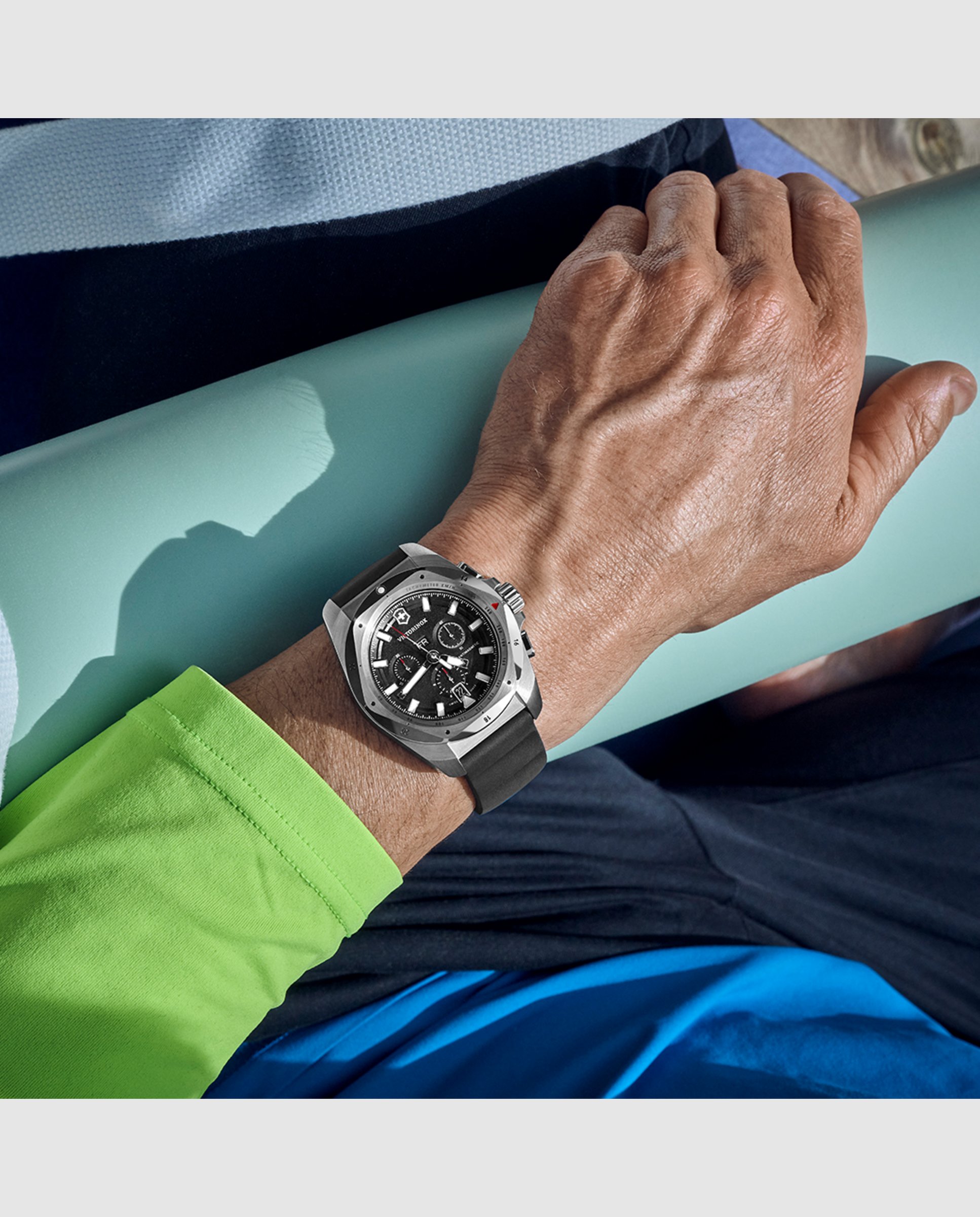 Relógio Analógico Inox V241983 de Borracha e Bracelete Preta Preto / Prata-5