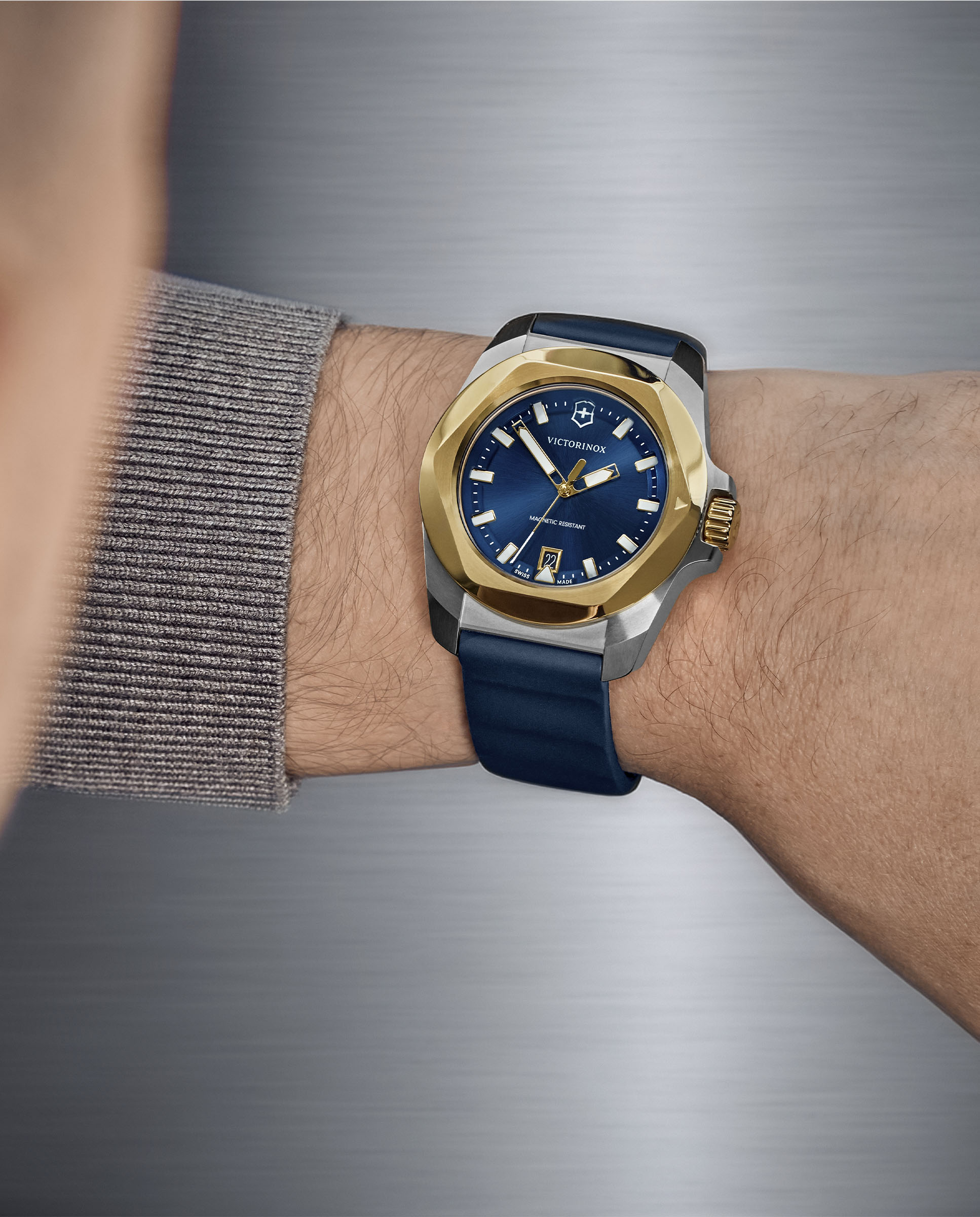 Relógio Inox V242088 de Borracha e Bracelete Azul Azul-5