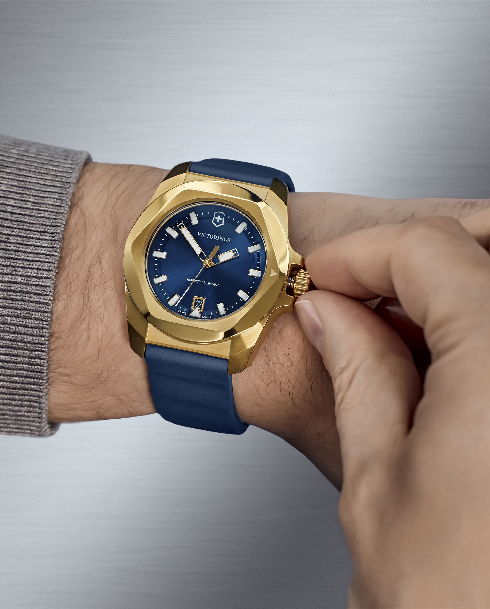 Relógio Inox V242090 de Borracha e Bracelete Azul Azul-6