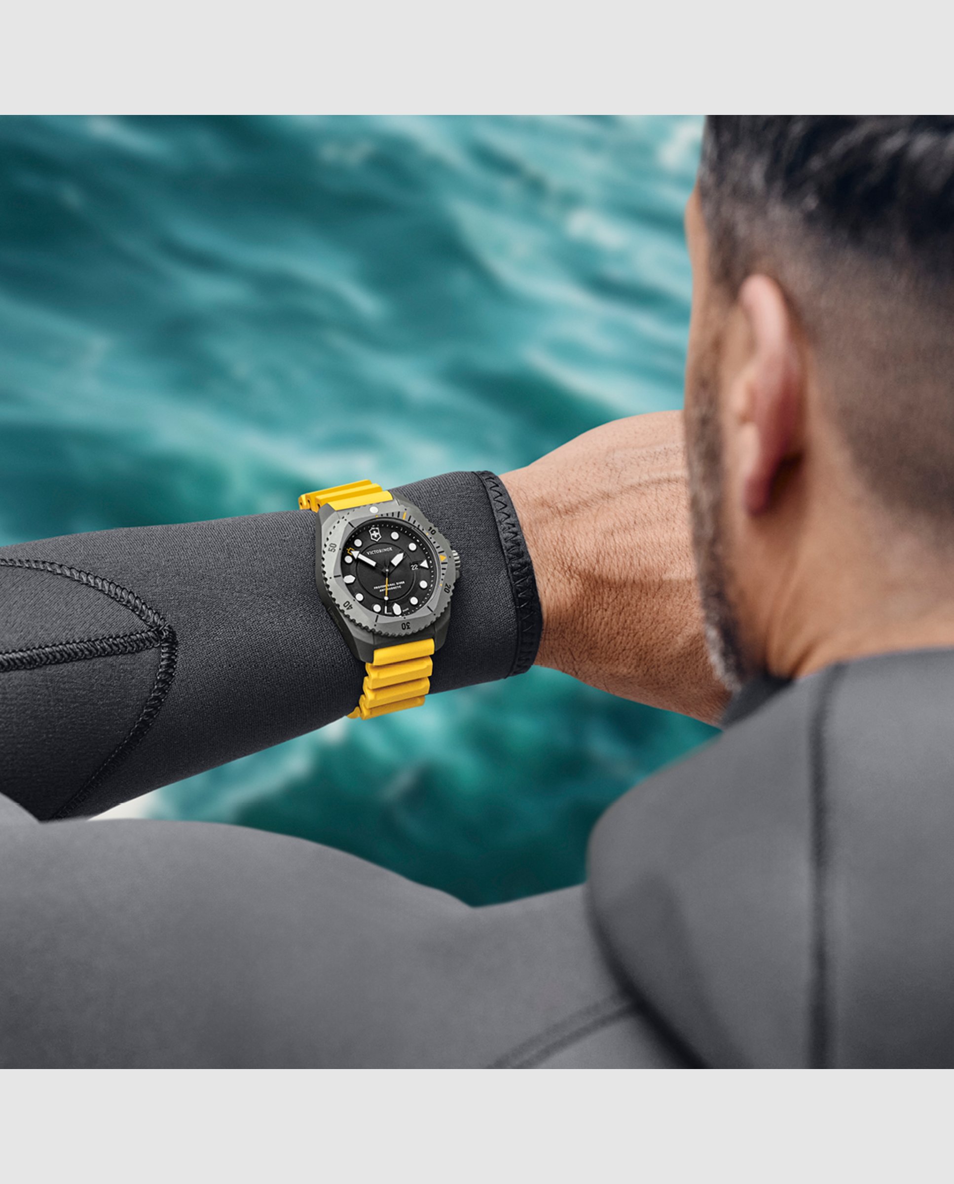 Relógio Analógico Dive Pro V241992 de Borracha e Bracelete Amarela Preto / Amarelo-6