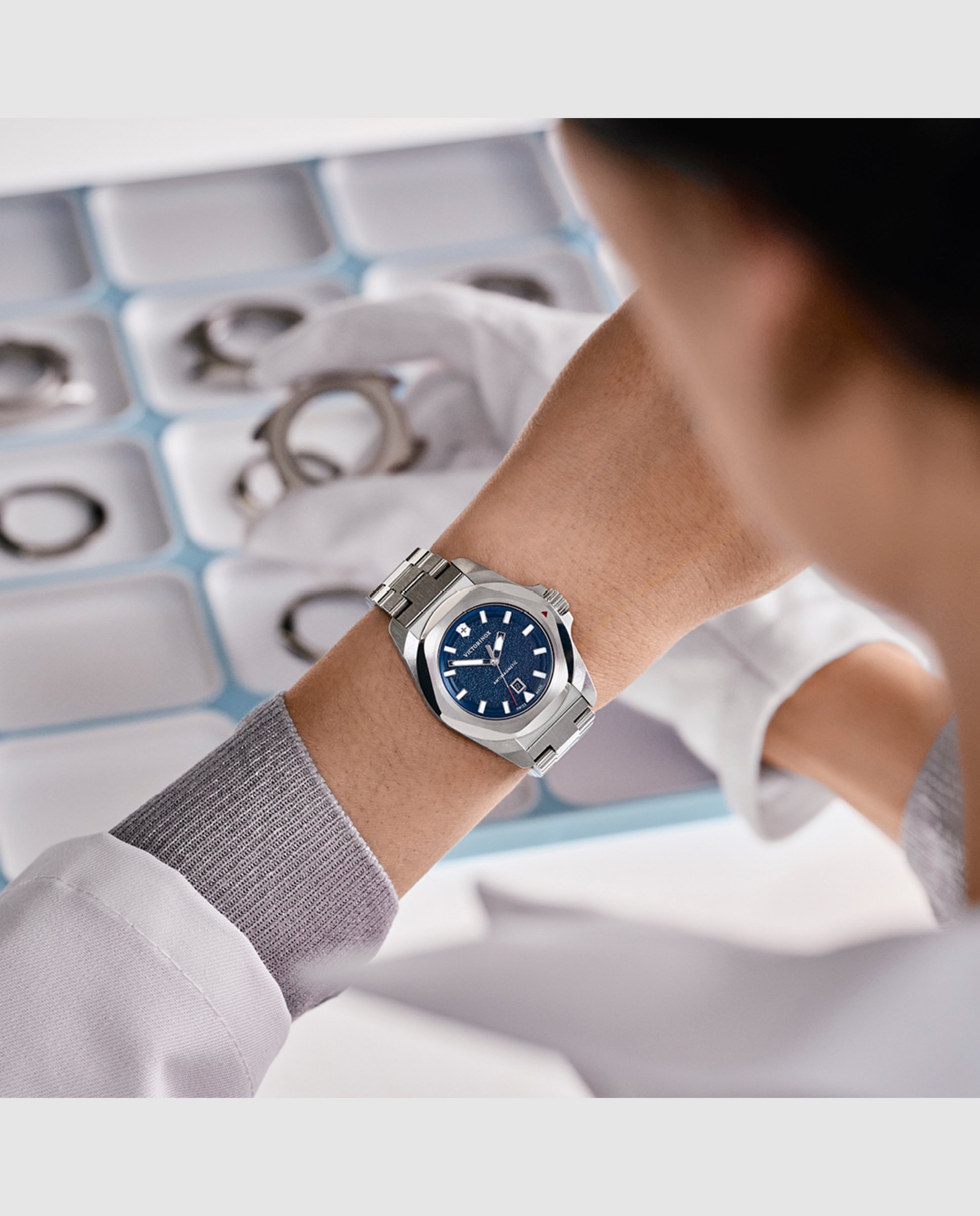 Relógio Analógico Inox V242038 de Aço e Bracelete Prateada em Cinzento Prata-5