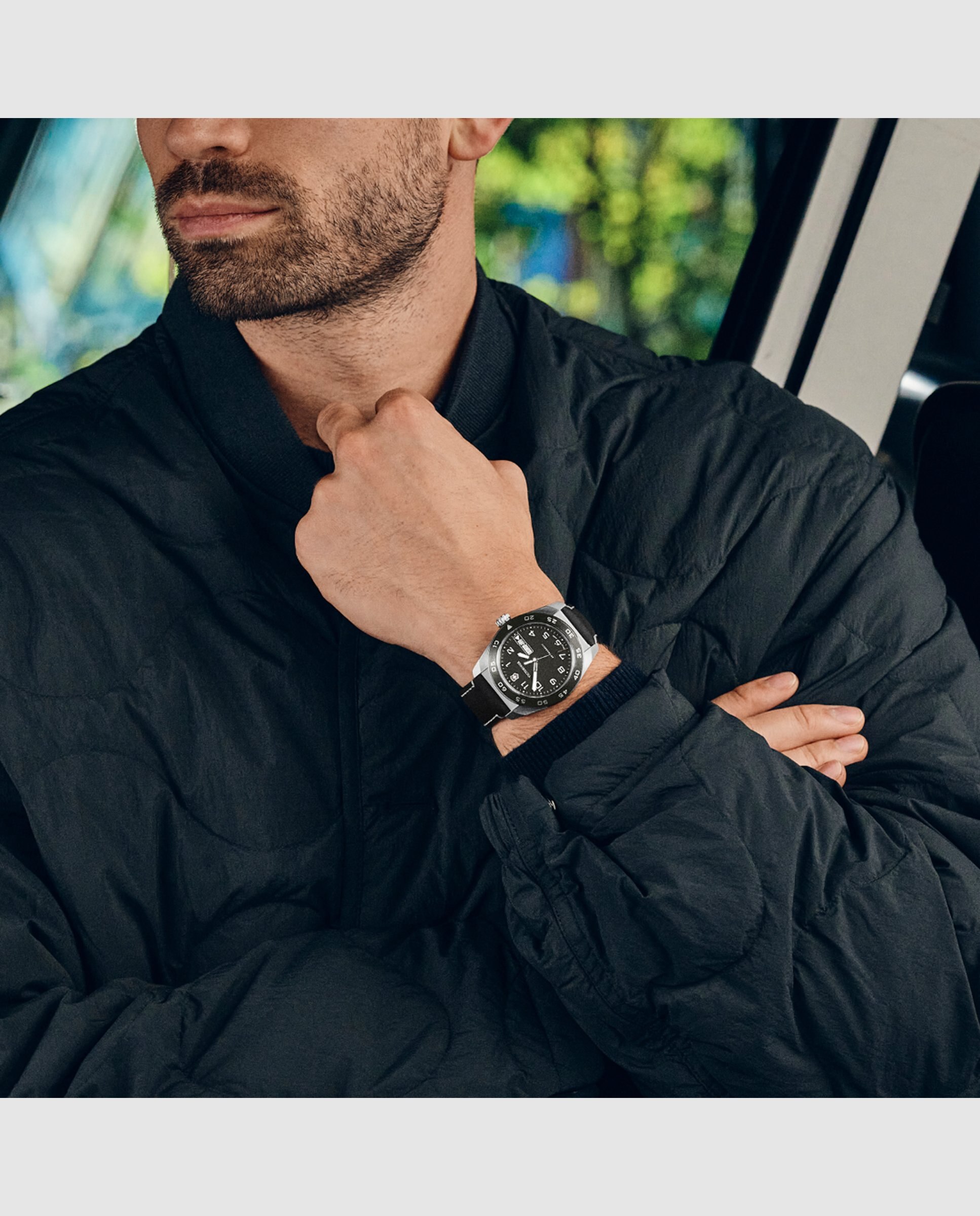 Relógio Analógico Swiss Army V242041 de Pele e Bracelete em Preto Preto-5