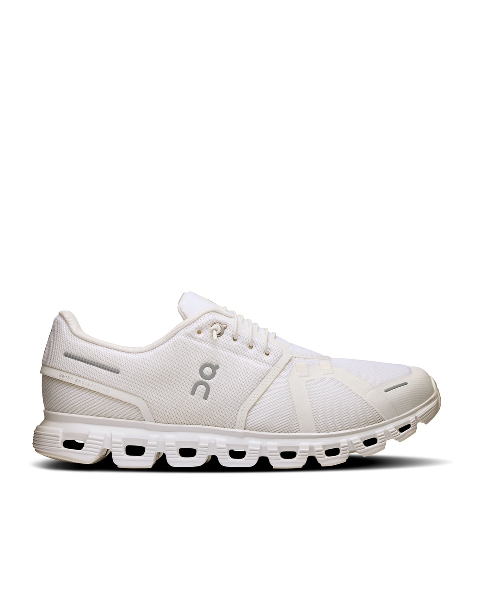 Imagem 0 de Sapatilhas On Running Cloud 6 de Homem - Casual - Brancos