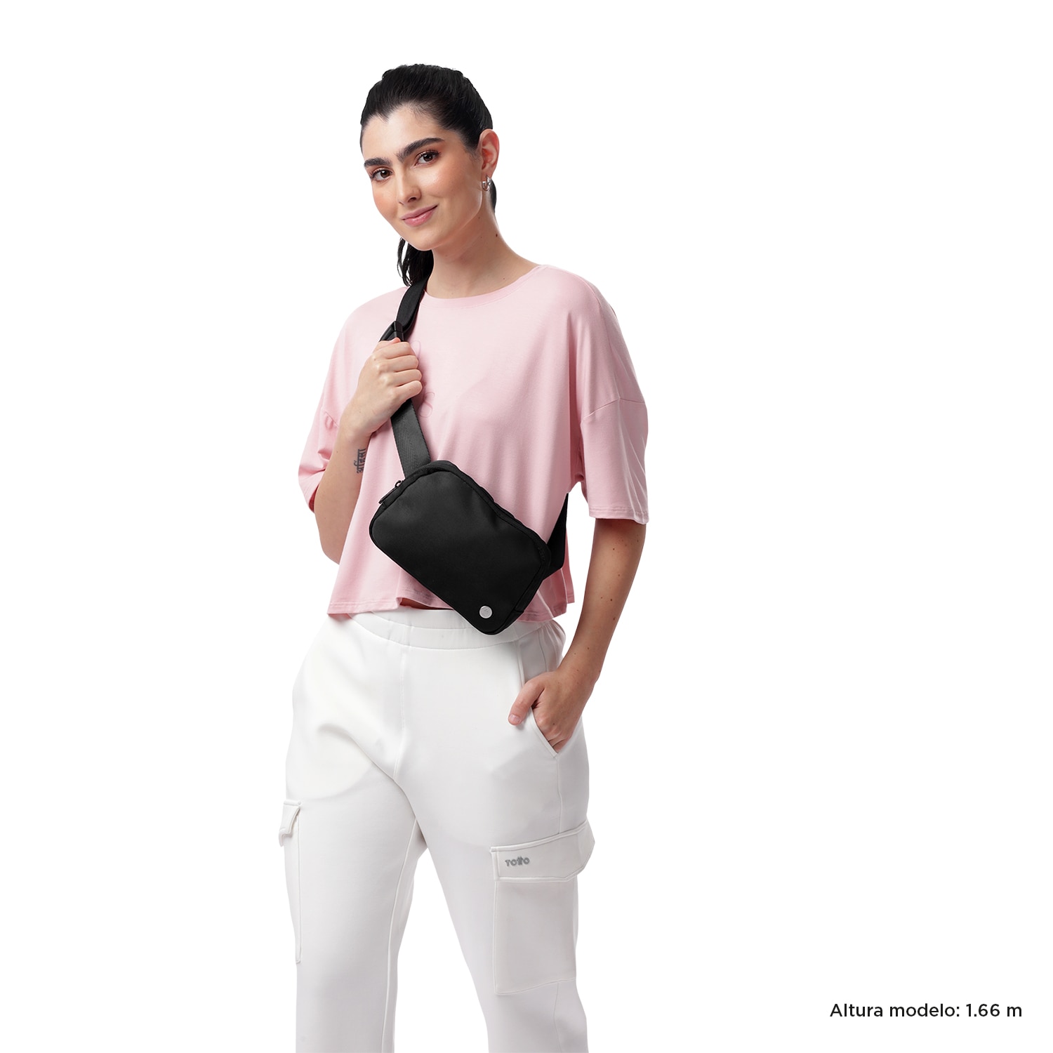 Bolsa de Cintura Totto Freya com Bolso Secreto e Alça Ajustável Preto-2