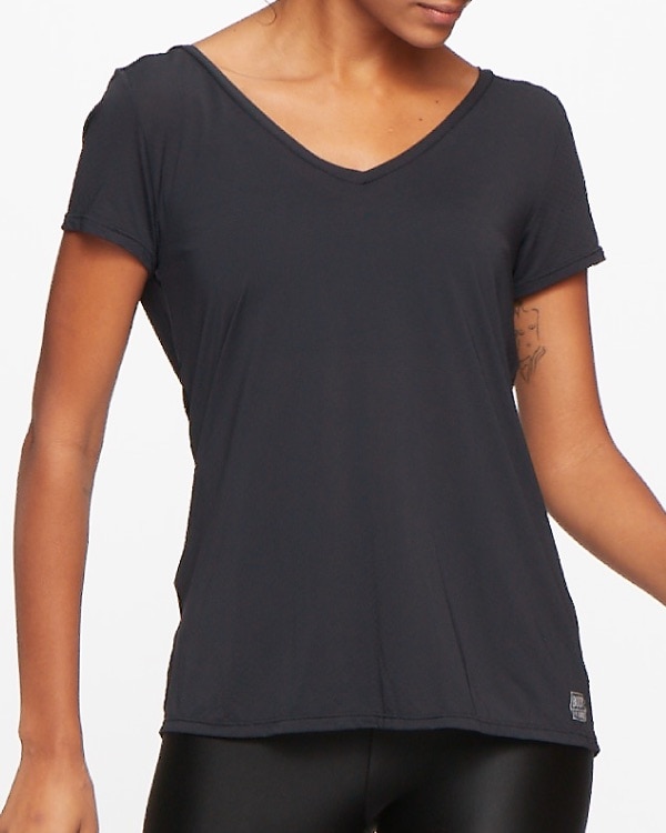 Imagem 0 de T-shirt Mulher Essencials Preto