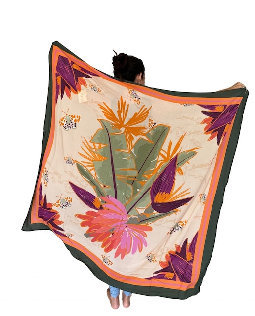 Imagem 0 de Páreo em Tecido com Estampado Grande Multicolor