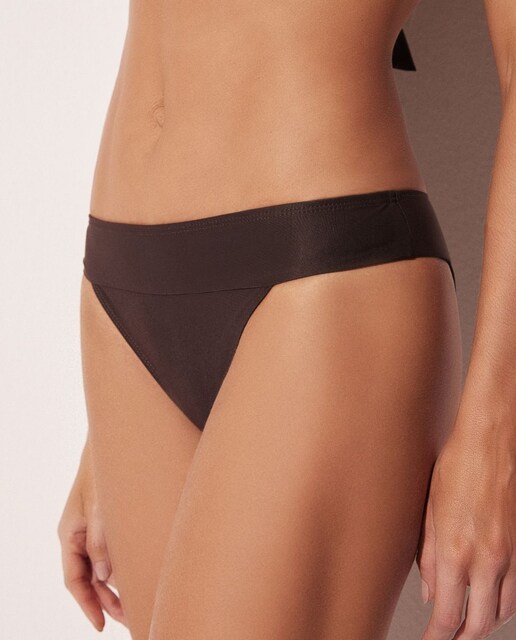 Imagem 0 de Cueca de Biquíni Brasileira Lisa